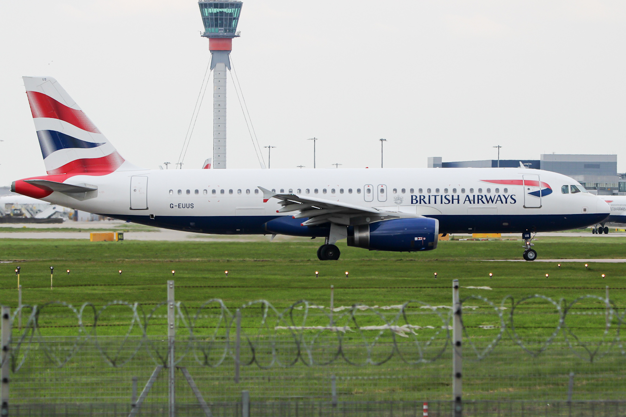 Full size: British Airways Airbus A320 G-EUUS at London Heathrow International Airport