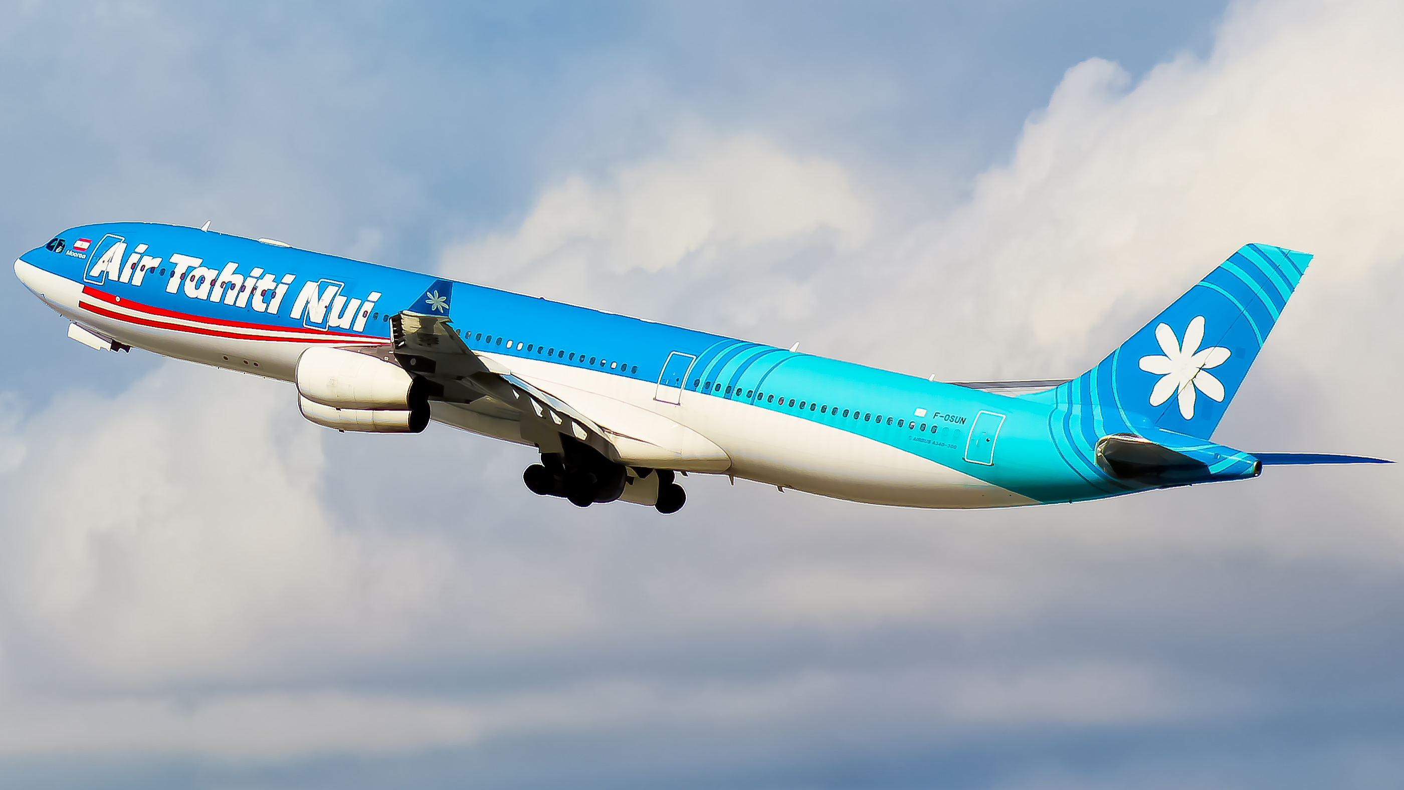 Full size: Air Tahiti Nui Airbus A340-300 F-OSUN at Los Angeles International Airport