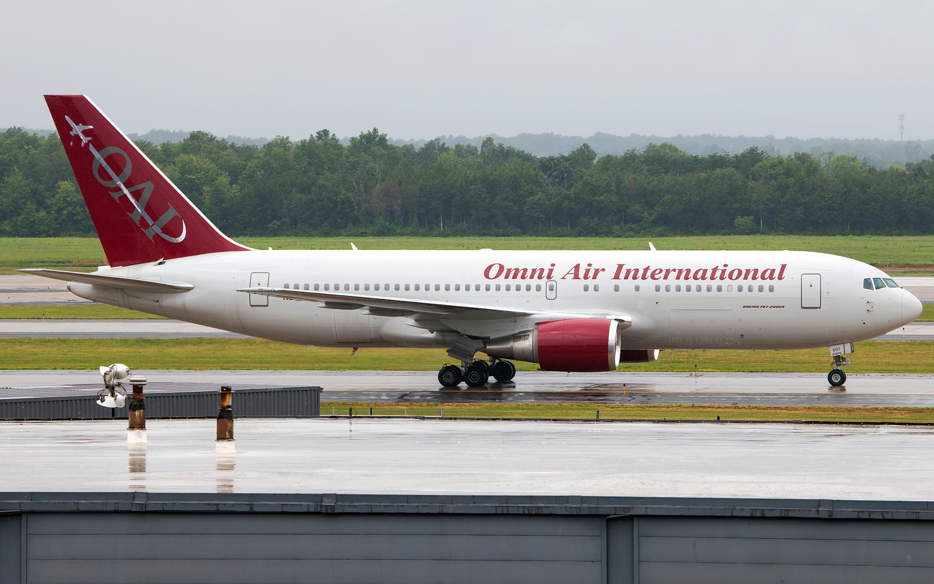 Full size: Omni Air International Boeing 767-200ER N207AX at Washington Dulles International Airport