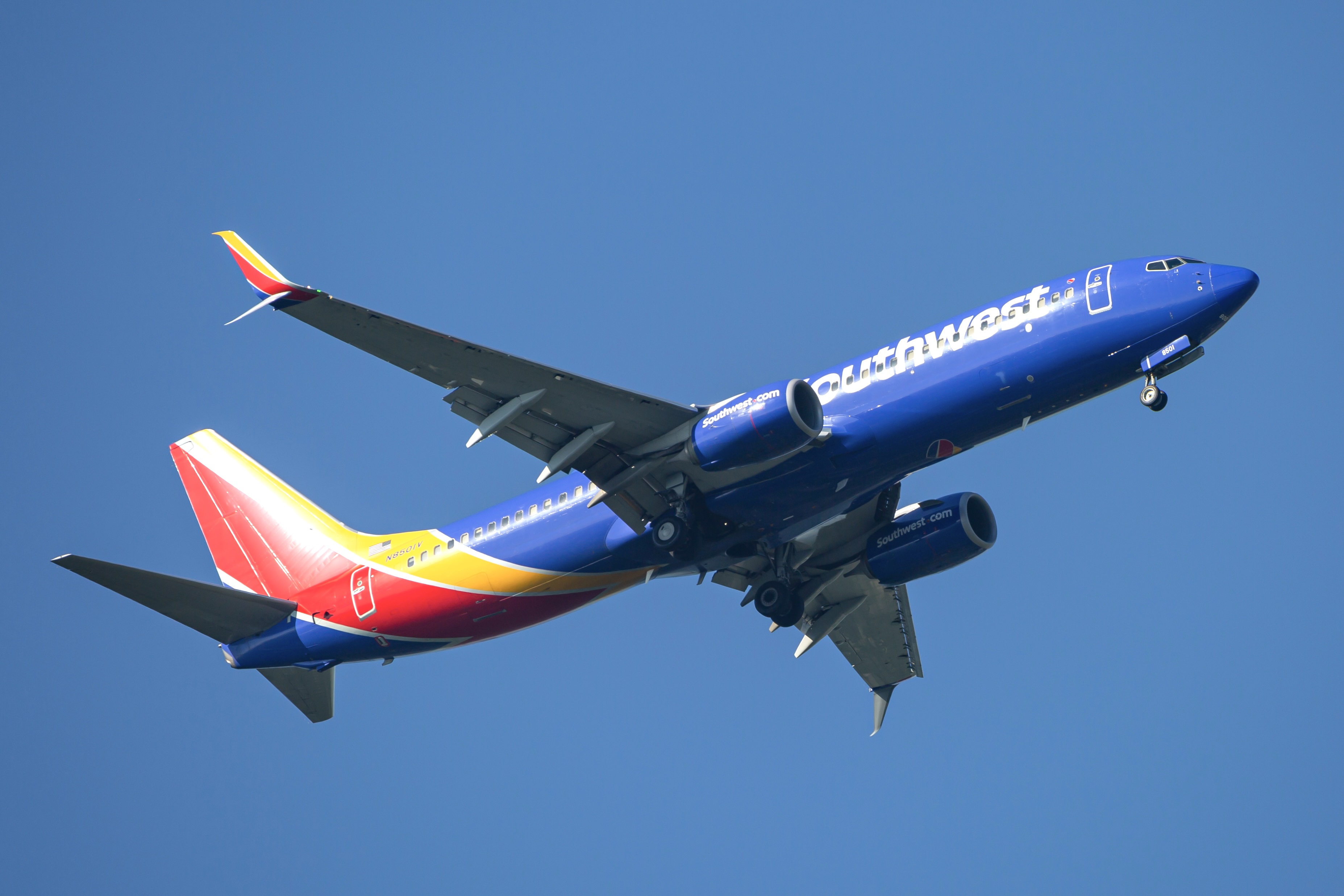 Full size: Southwest Airlines Boeing 737-800 N8501V at Baltimore/Washington International Thurgood Marshall Airport