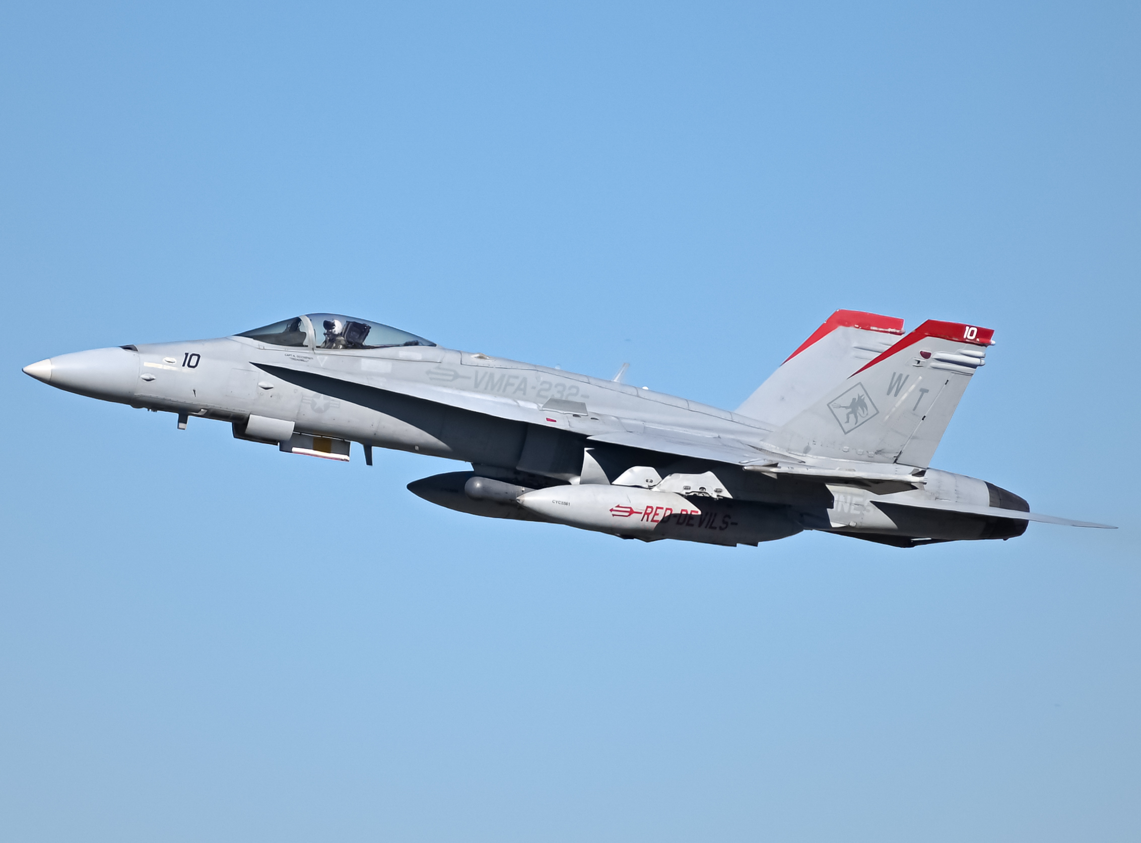 Full size: USMC - United States Marine Corp McDonnel Douglas F/A-18 Hornet 165190 at Brown Field Municipal Airport
