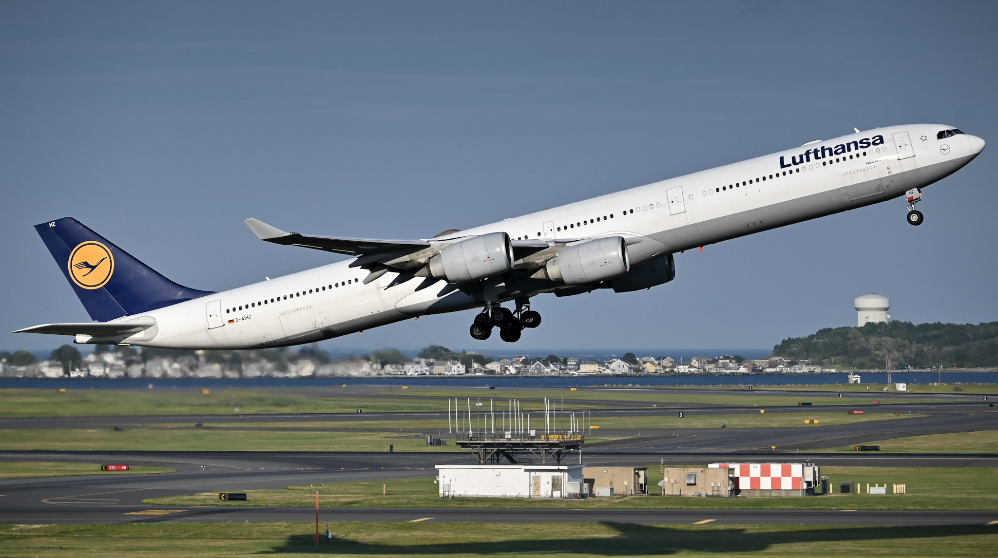 Full size: Lufthansa Airbus A340-600 D-AIHZ at General Edward Lawrence Logan International Airport