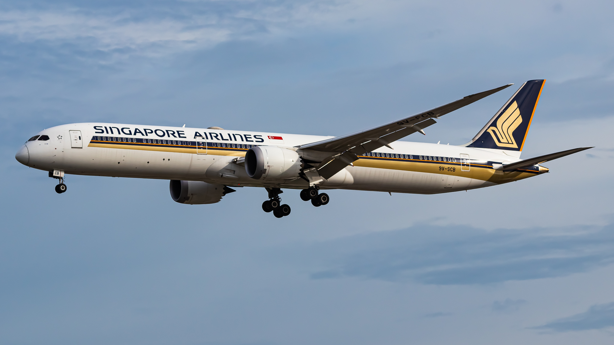 Full size: Singapore Airlines Boeing 787-10 9V-SCB at Singapore-Changi Airport