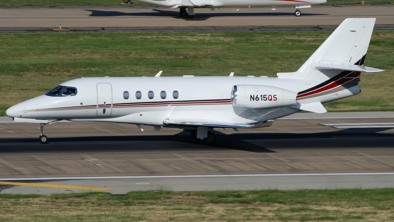 Full size: NetJets Cessna Citation Latitude N615QS at Dallas Love Field Airport