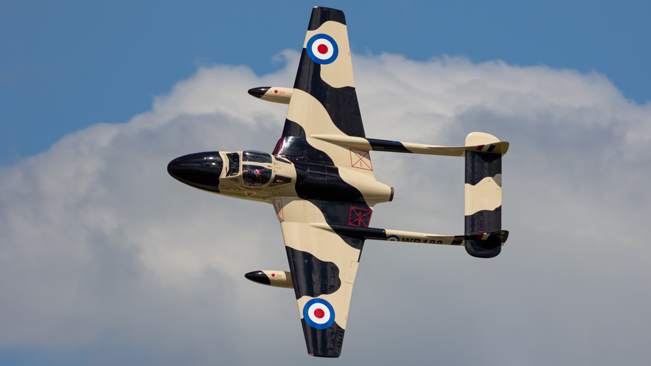 Full size: PRIVATE De Havilland DH-115 Vampire N23105 at James M Cox Dayton International Airport