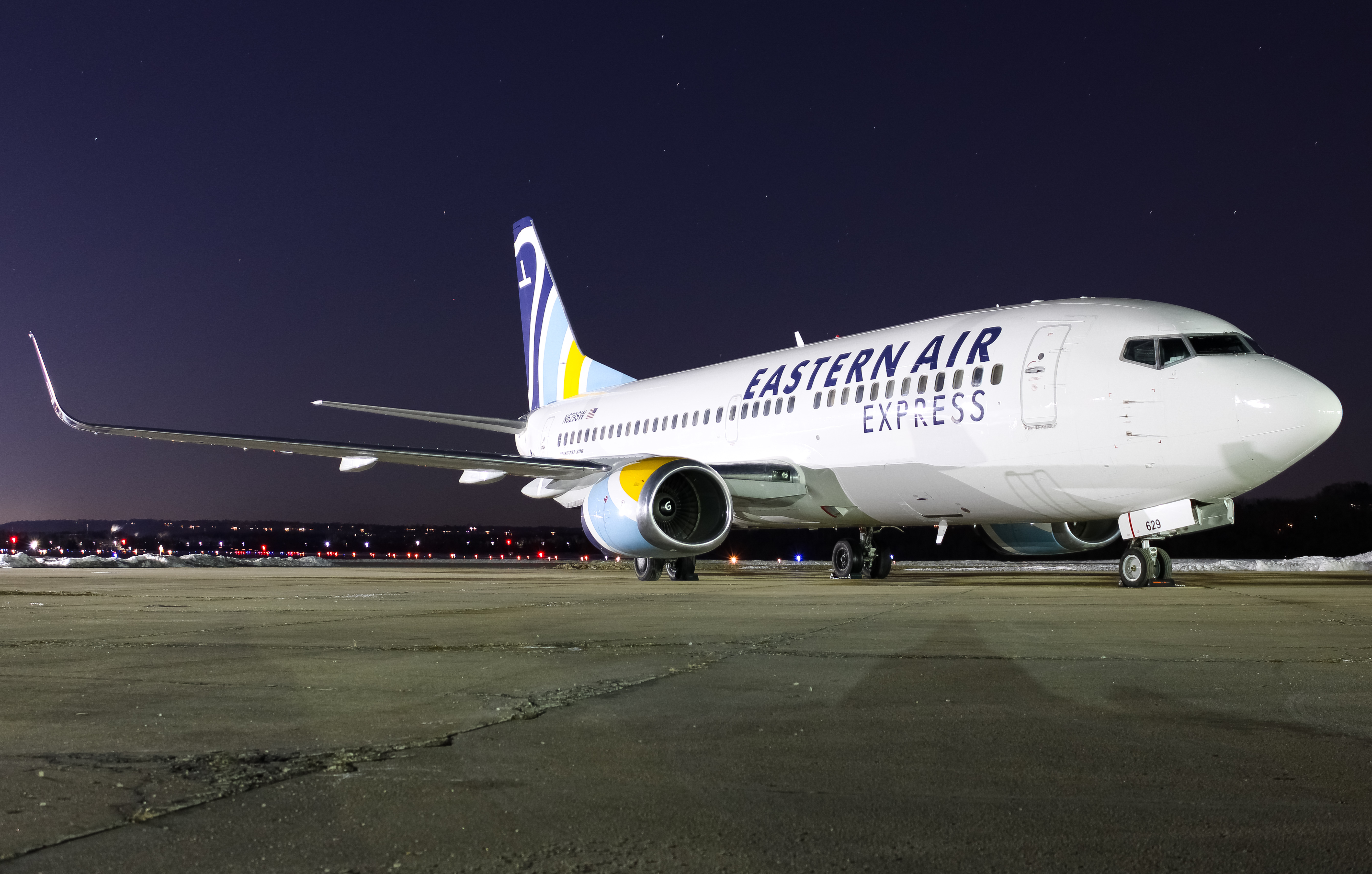 Full size: Eastern Airlines Boeing 737-300 N629SW at Cincinnati Municipal Airport/Lunken Field
