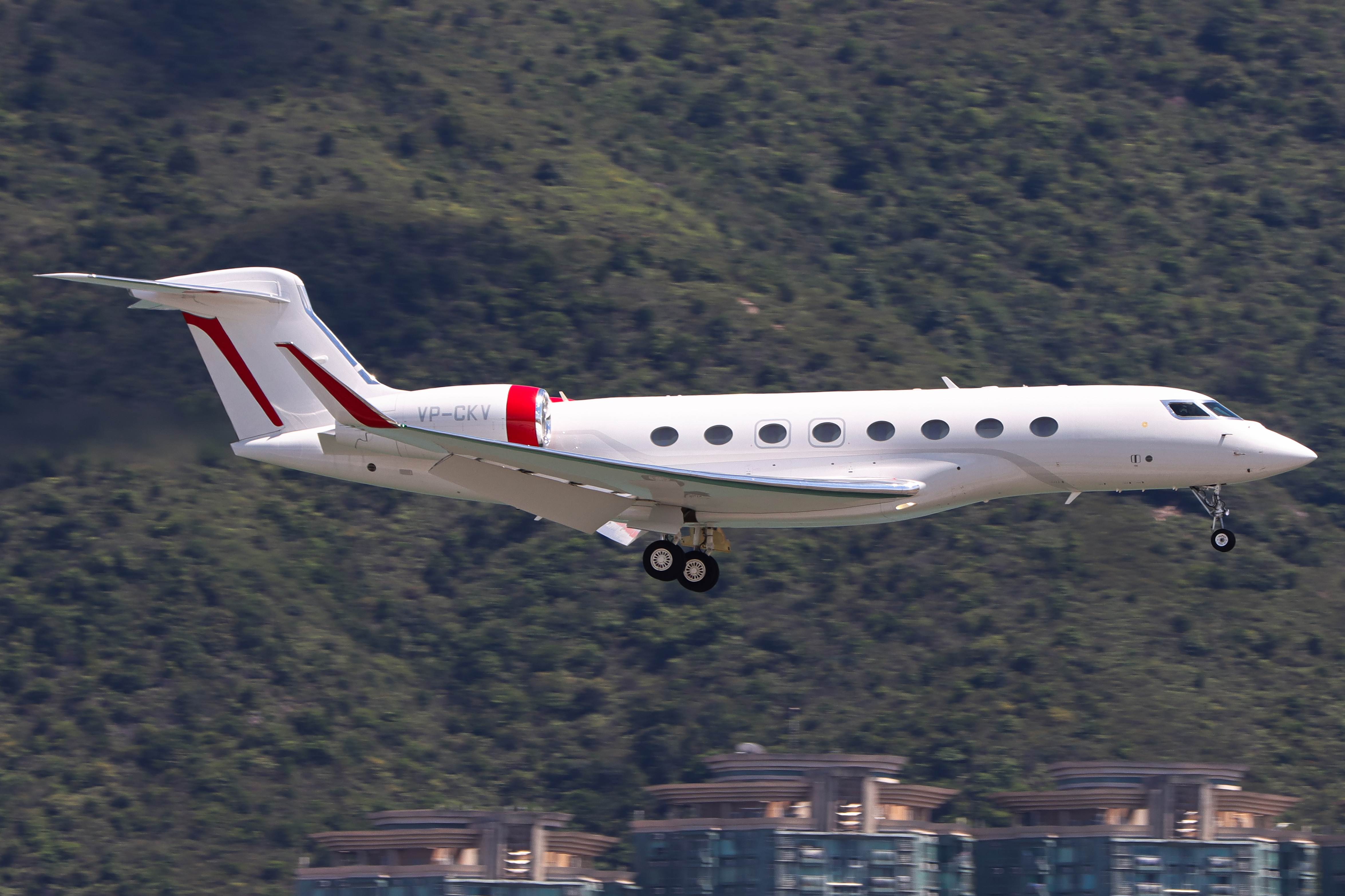 Full size: PRIVATE Gulfstream G650 VP-CKV at Hong Kong International Airport