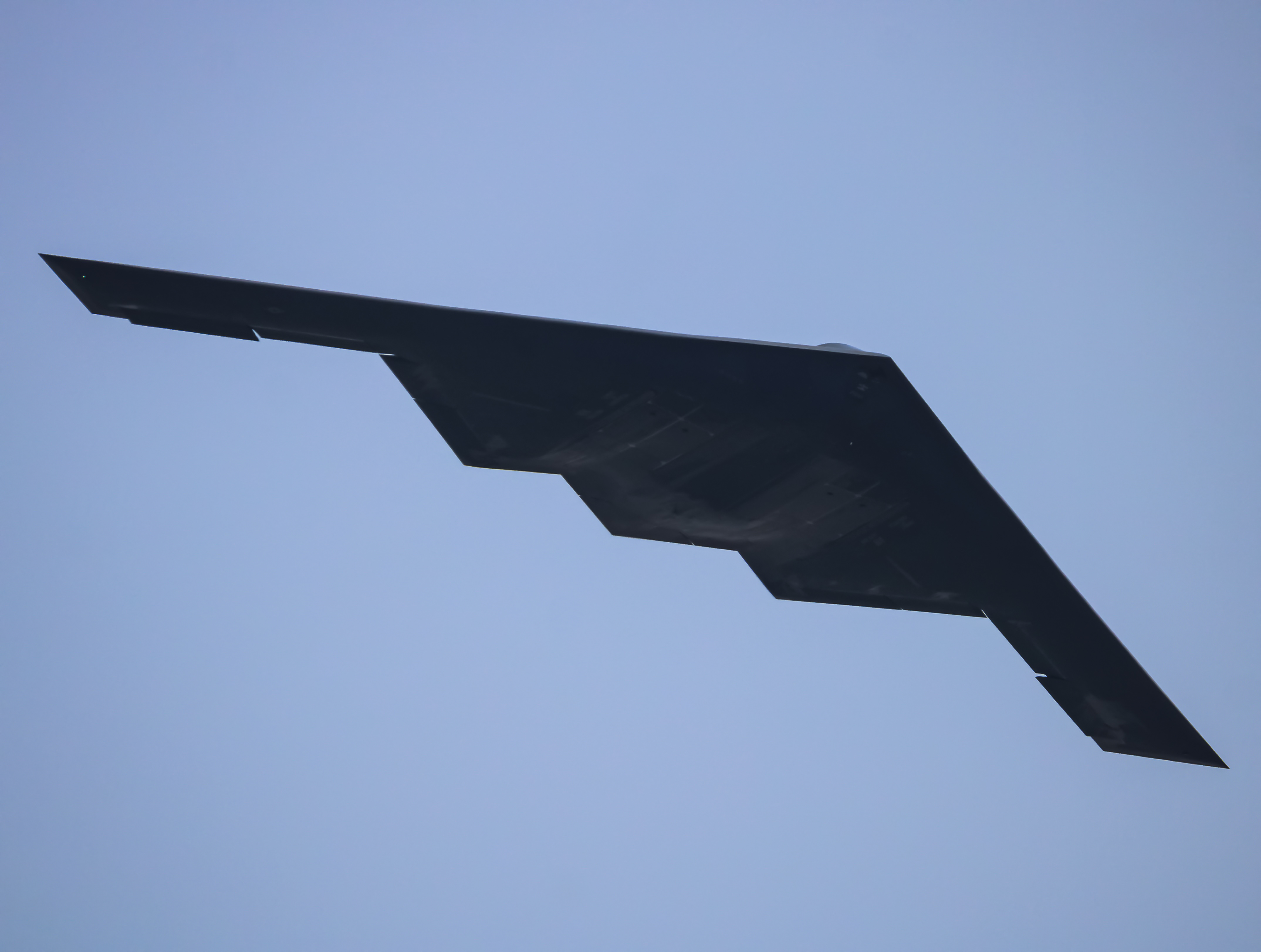 Full size: USAF - United States Air Force Northrop Grumman B-2 Spirit Bomber 93-1087 at Joint Base Andrews