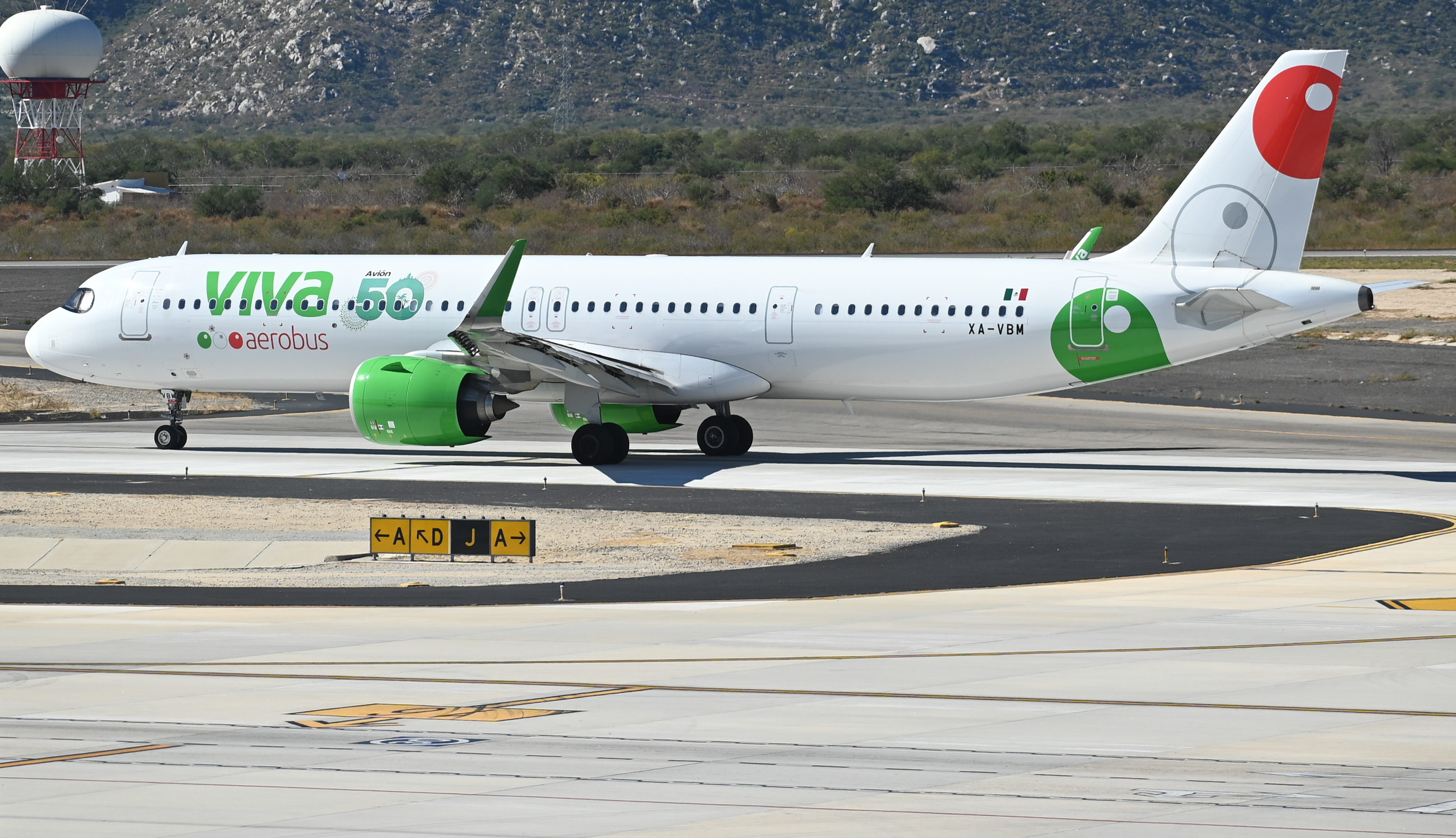 Full size: VivaAerobus Airbus A321NEO XA-VBM at San Jose del Cabo Los Cabos International Airport
