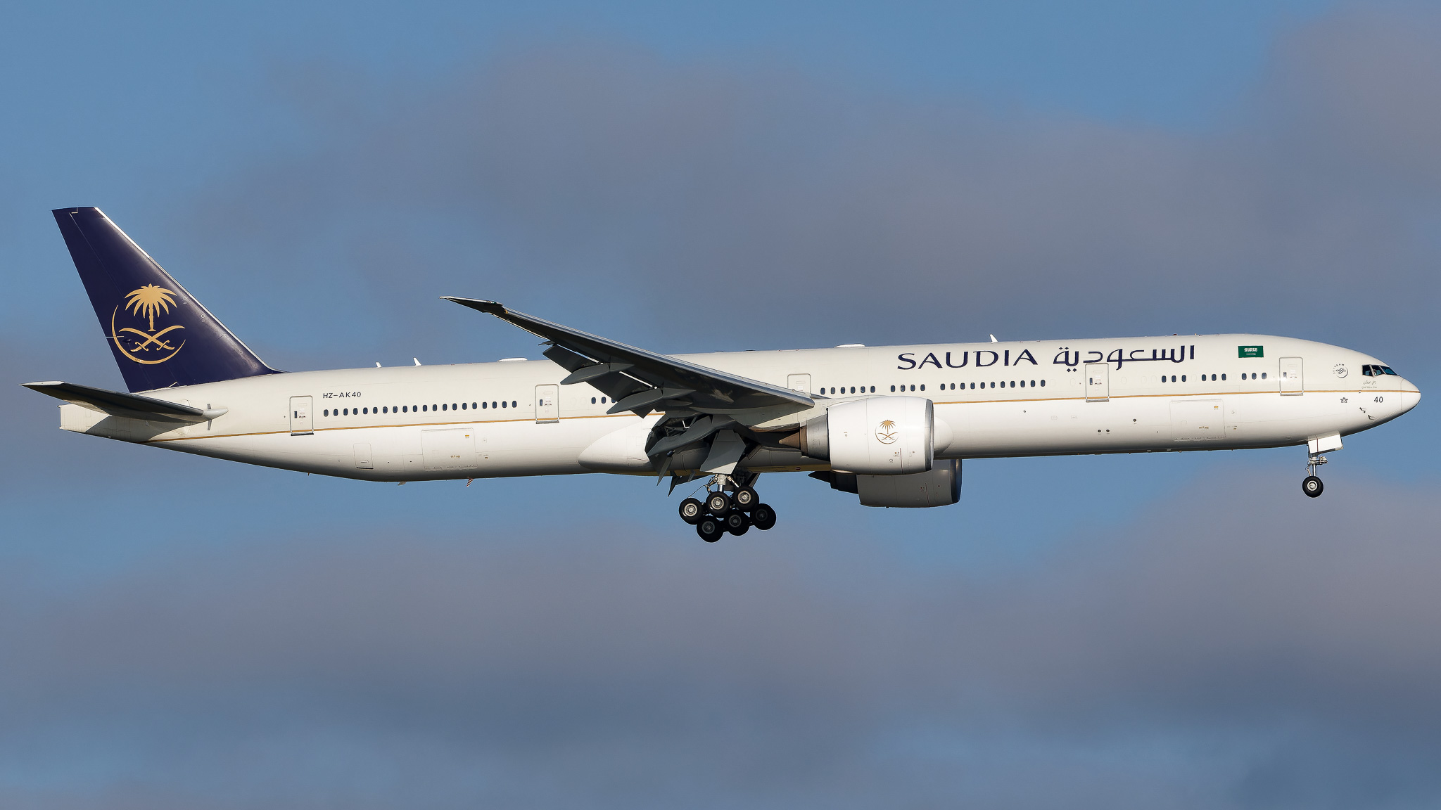 Full size: Saudia Boeing 777-300ER HZ-AK40 at John F. Kennedy International Airport
