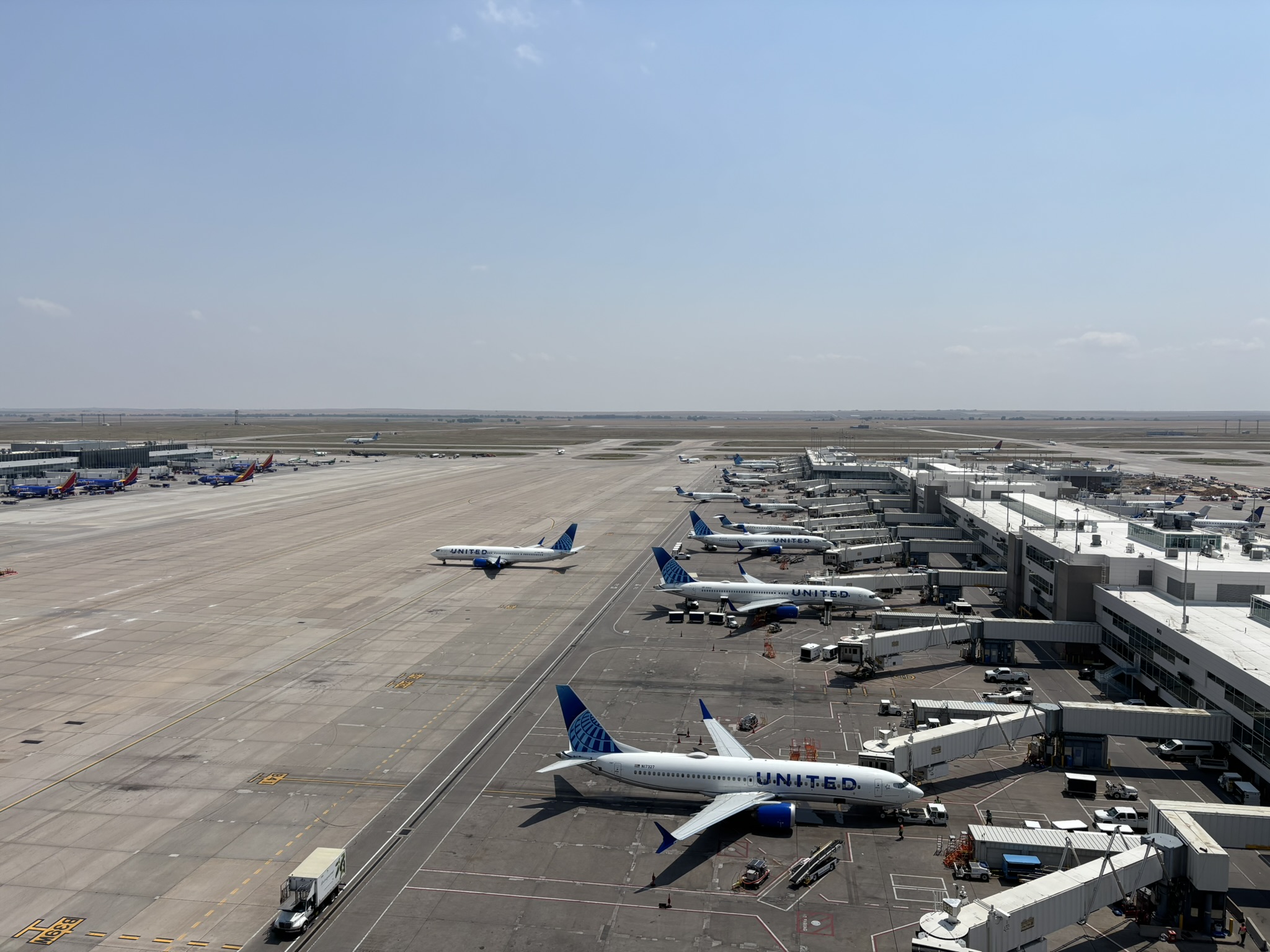 Full size: Airport Photo  at Denver International Airport