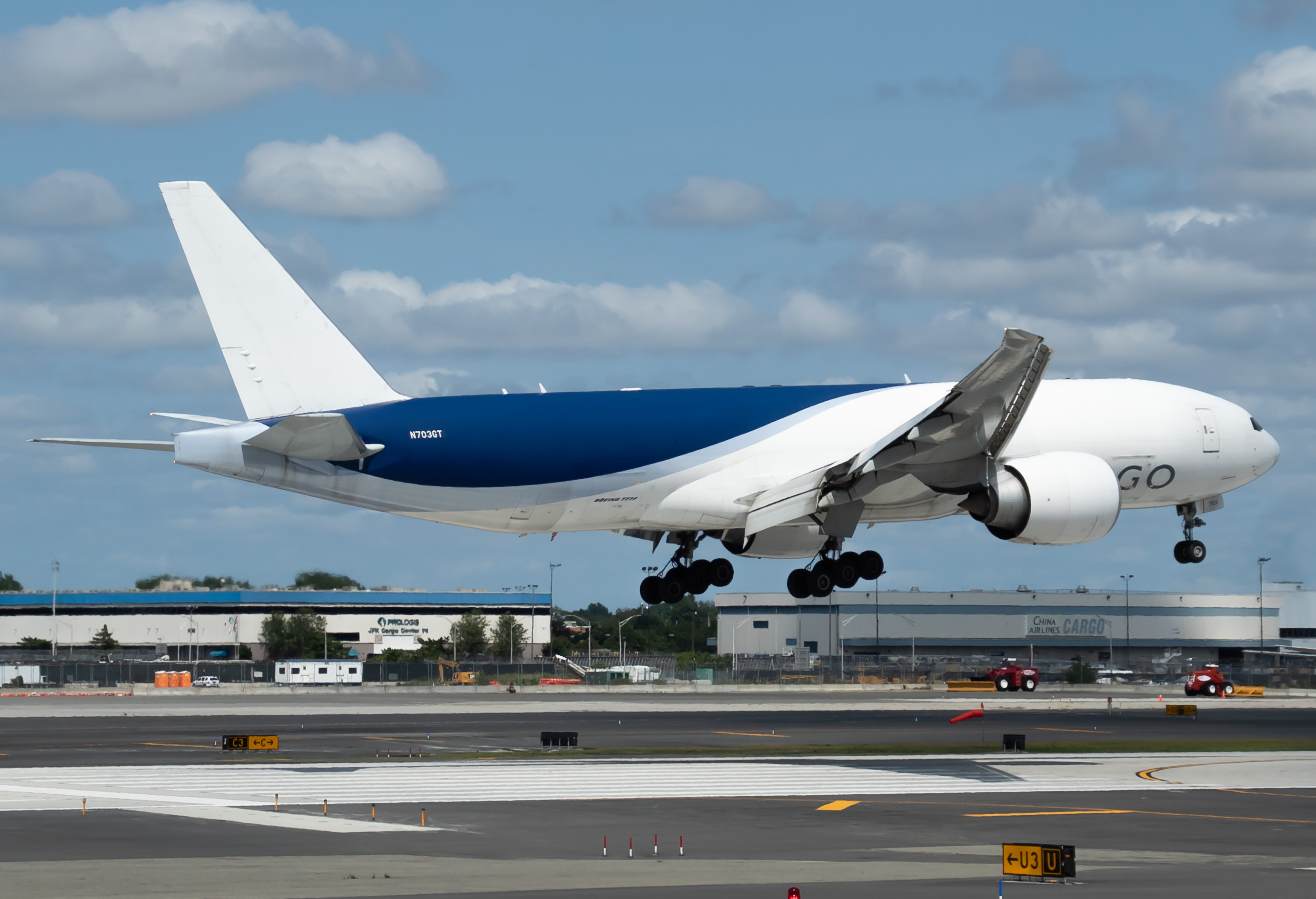 Full size: Southern Air Cargo Boeing 777-200F N703GT at John F. Kennedy International Airport