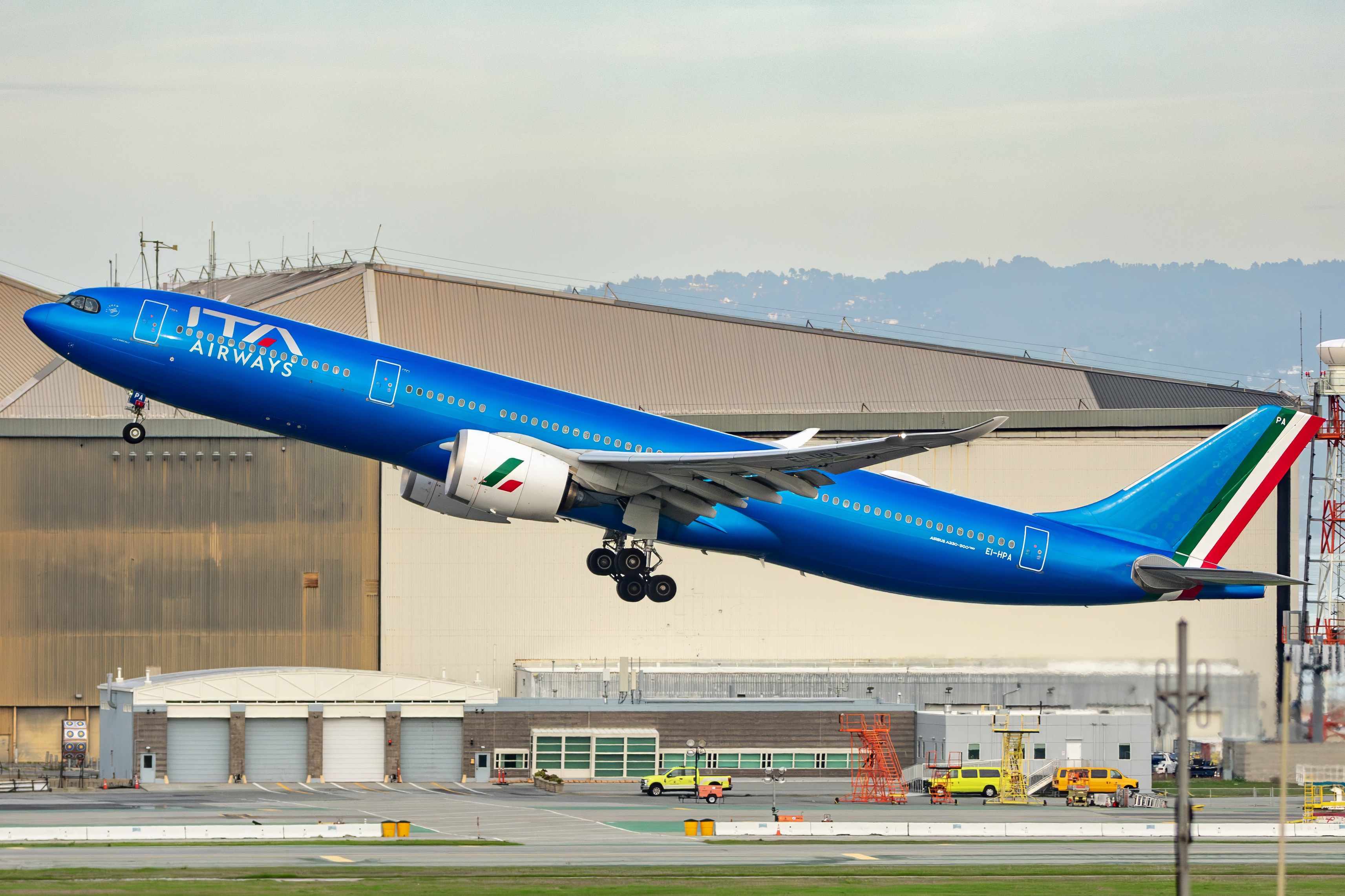 Full size: ITA Airways Airbus A330-900 EI-HPA at San Francisco International Airport