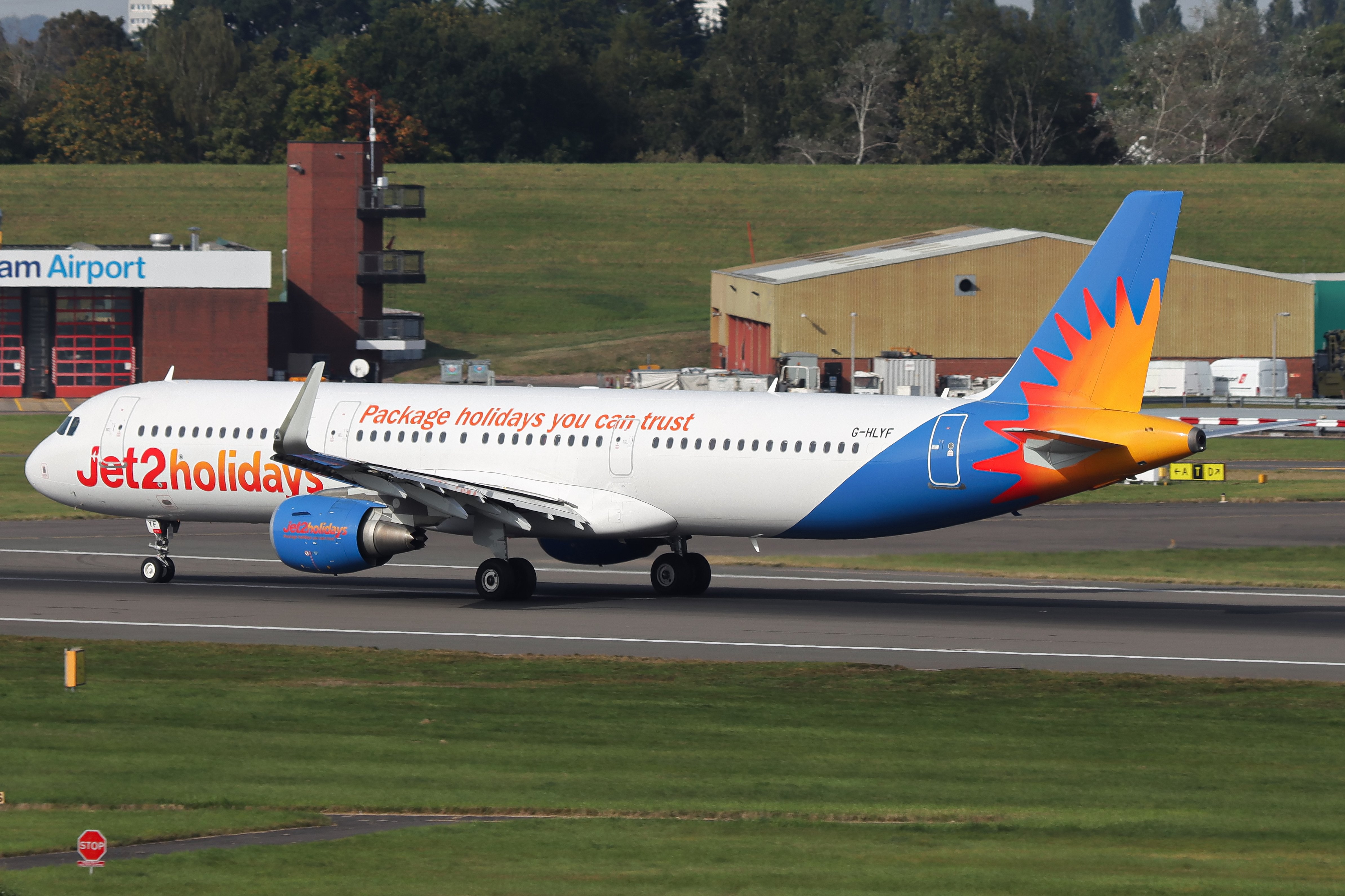 Full size: Jet2 Airbus A321-200 G-HLYF at Birmingham Airport