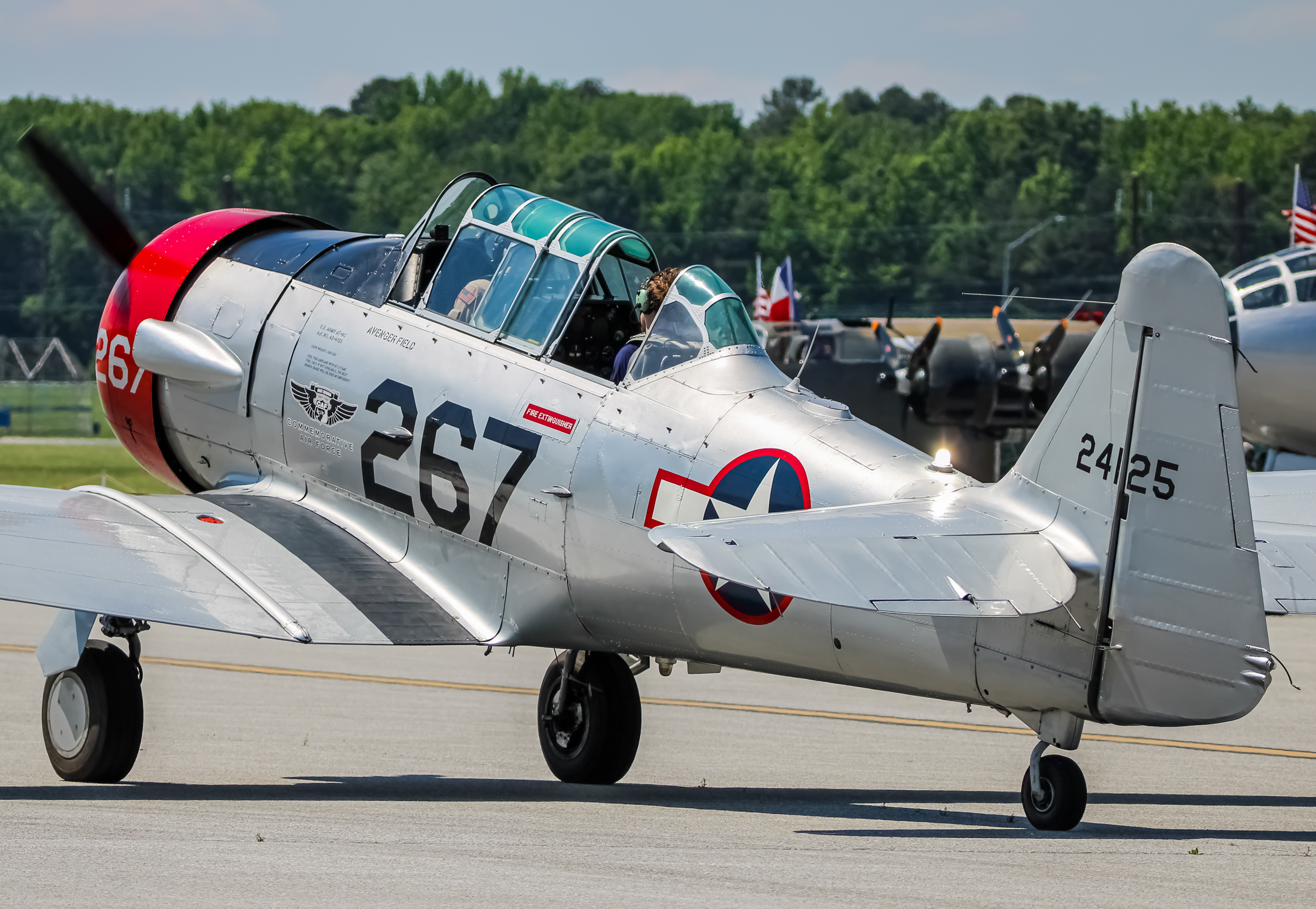Full size: PRIVATE North American T-6 Texan N6253C at Martin State Airport