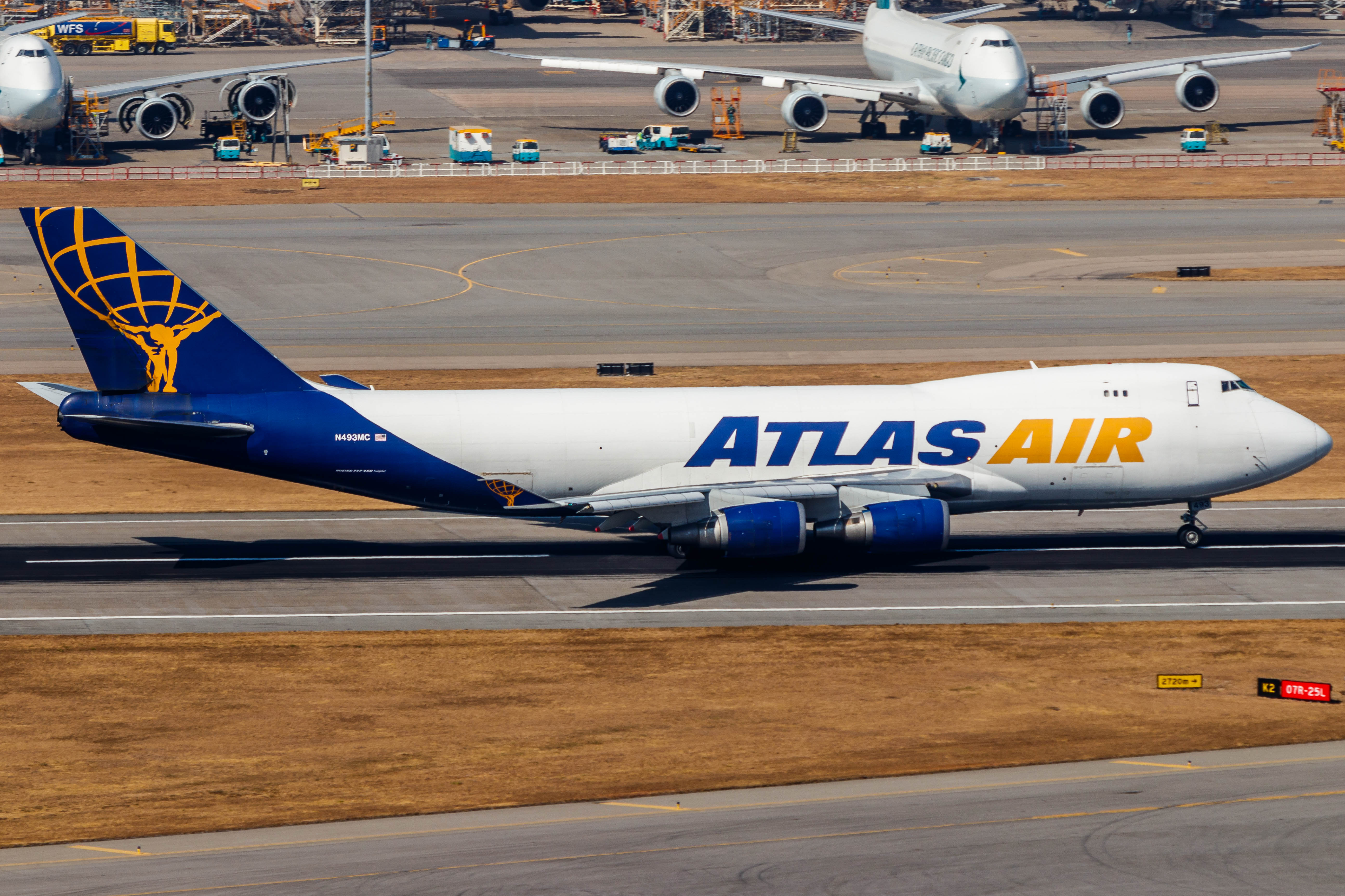 Full size: Atlas Air Boeing 747-400F N493MC at Hong Kong International Airport