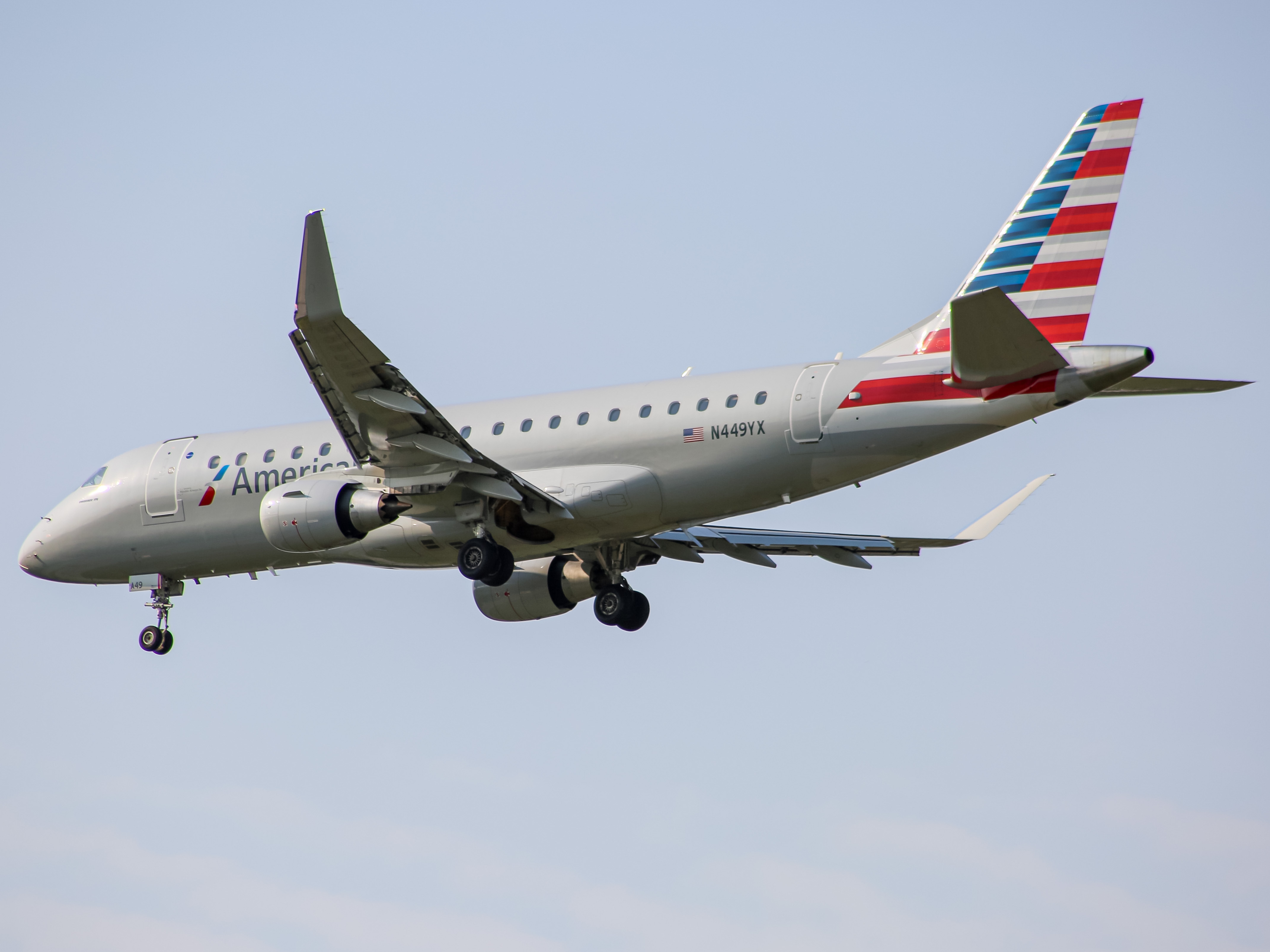Full size: American Airlines Embraer E175 N449YX at Baltimore/Washington International Thurgood Marshall Airport
