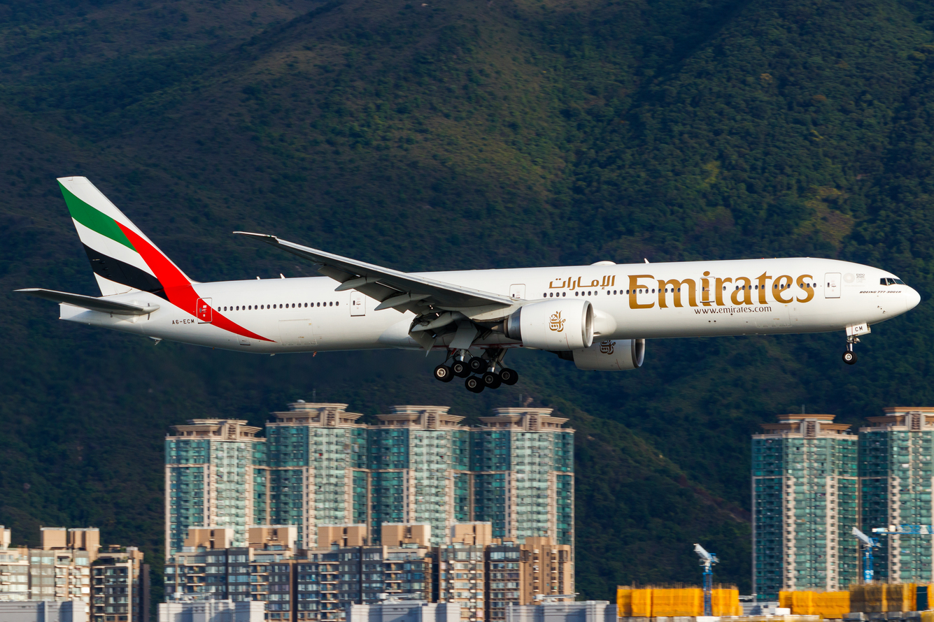Full size: Emirates Boeing 777-300ER A6-ECM at Hong Kong International Airport