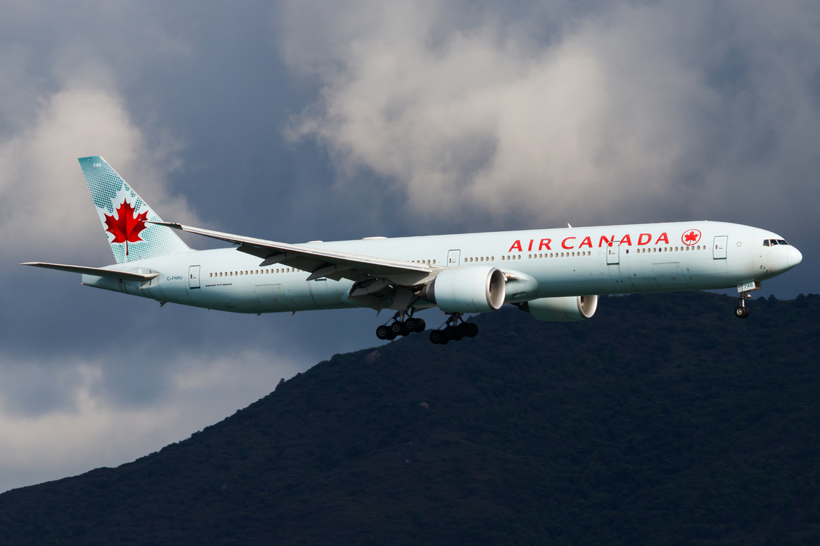 Full size: Air Canada Boeing 777-300ER C-FNNU at Hong Kong International Airport