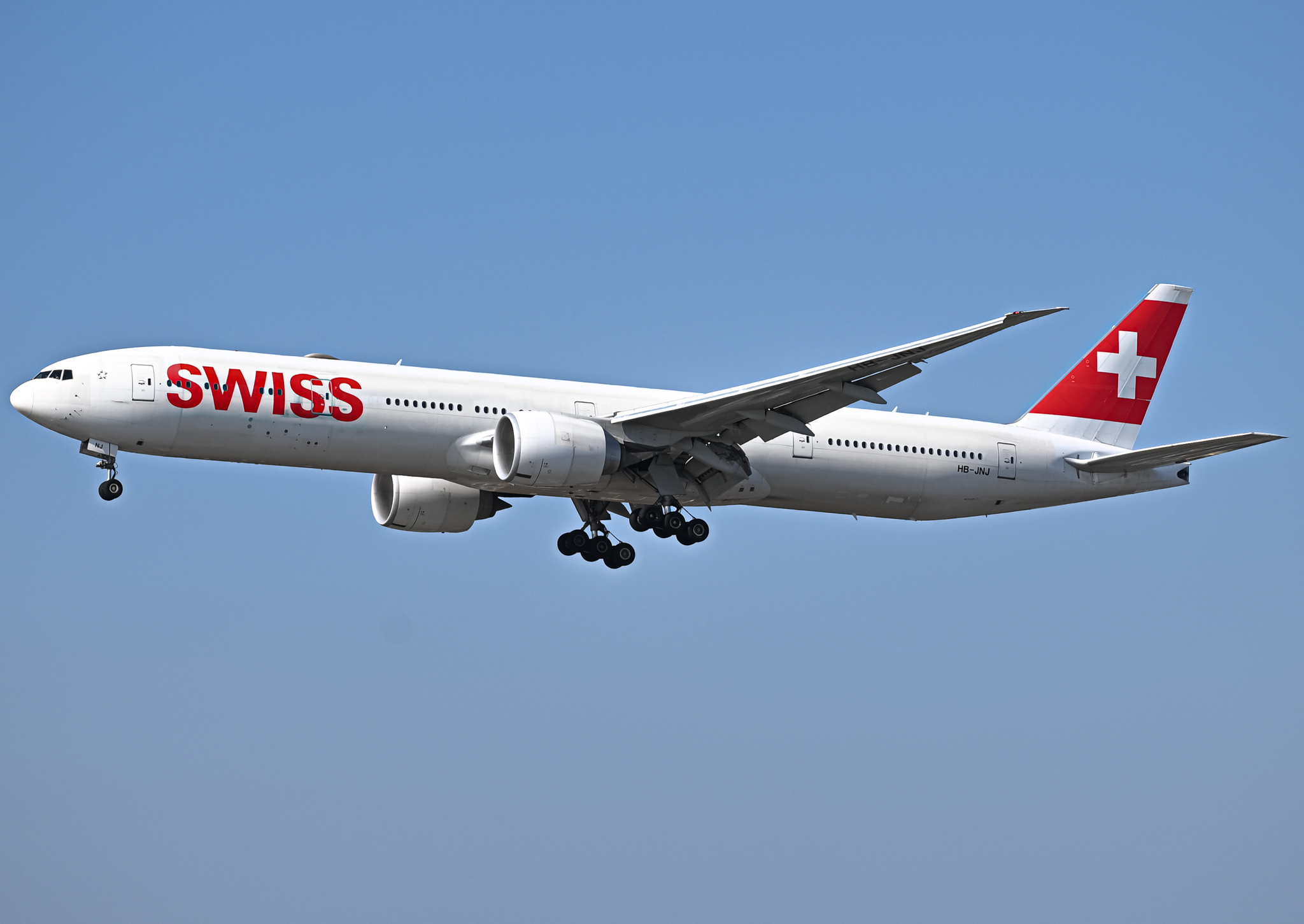 Full size: Swiss International Air Lines Boeing 777-300 HB-JNJ at Los Angeles International Airport