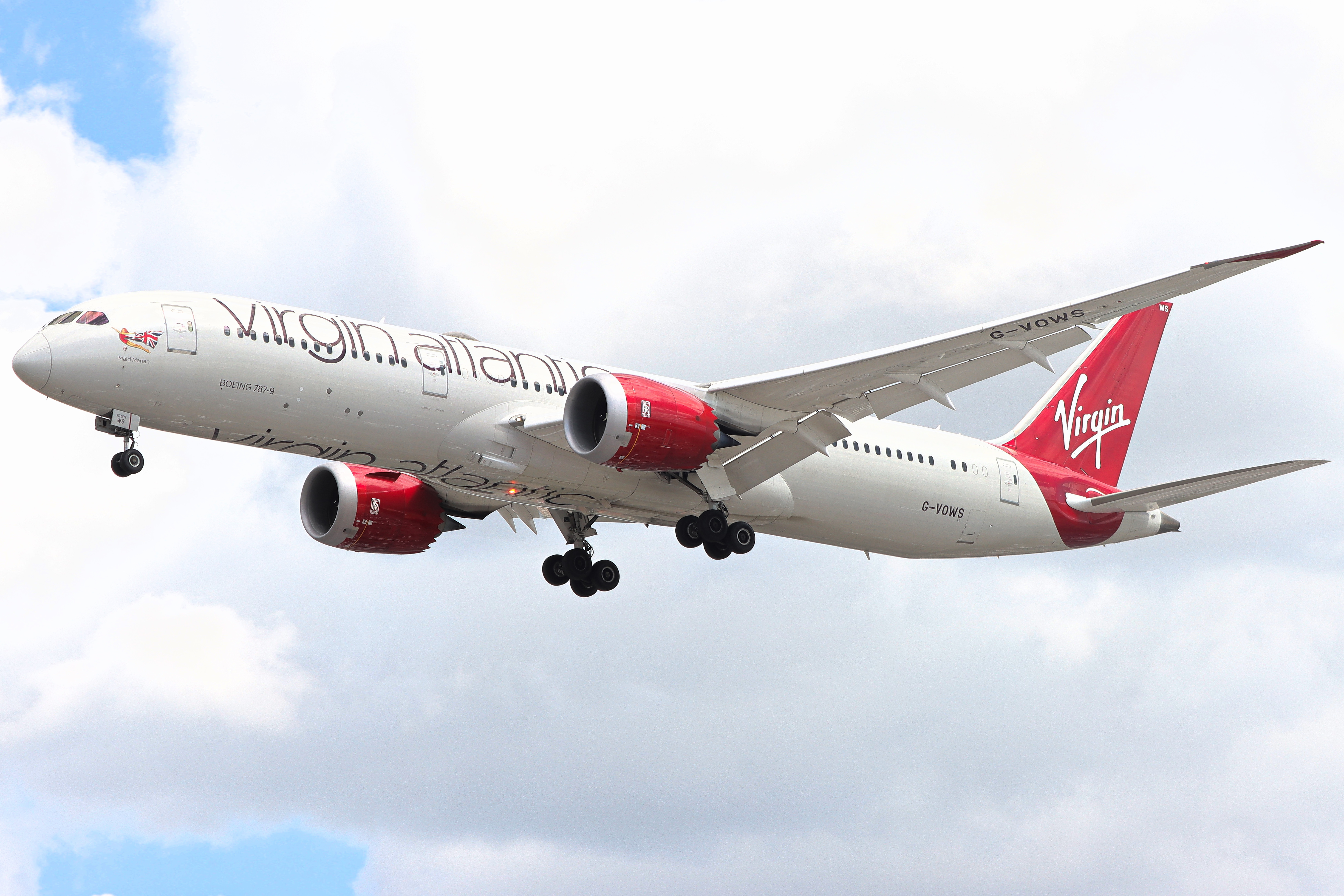 Full size: Virgin Atlantic Boeing 787-9 G-VOWS  at London Heathrow International Airport