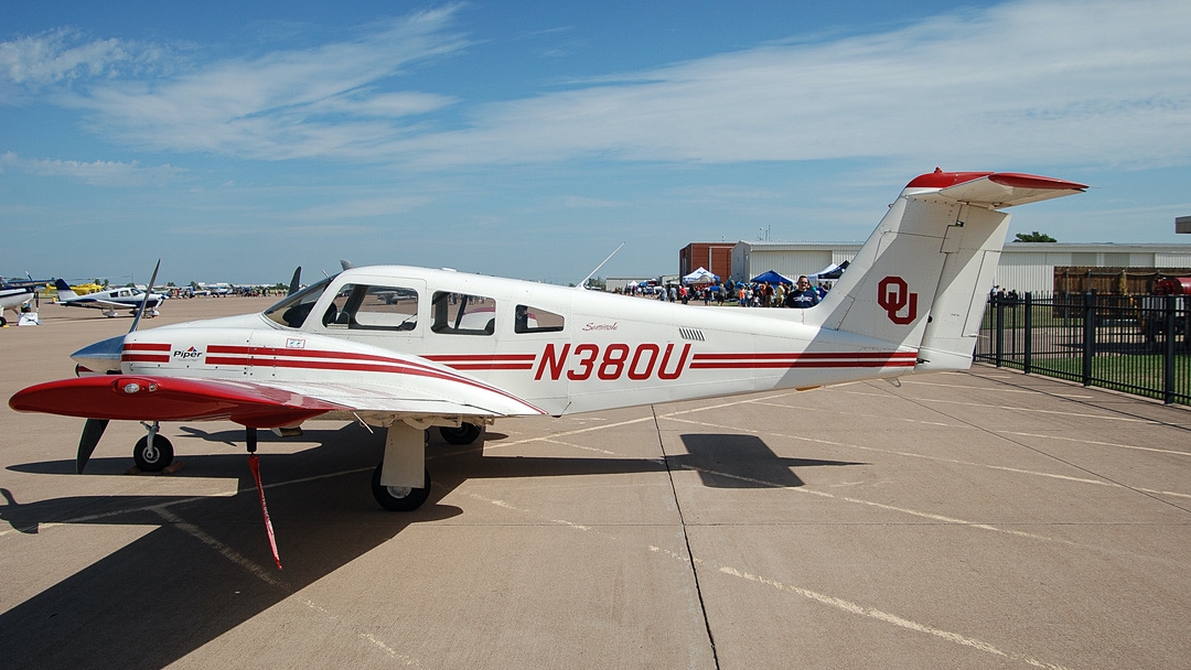 Full size: PRIVATE Piper 44 Seminole  N380U at Norman University of Oklahoma Westheimer Airport