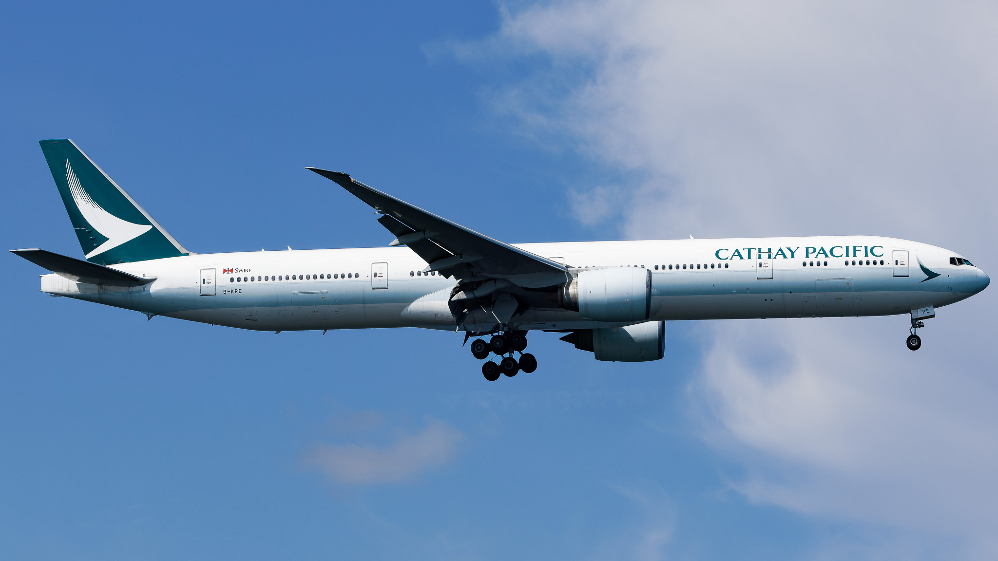 Full size: Cathay Pacific Boeing 777-300ER B-KPE at John F. Kennedy International Airport