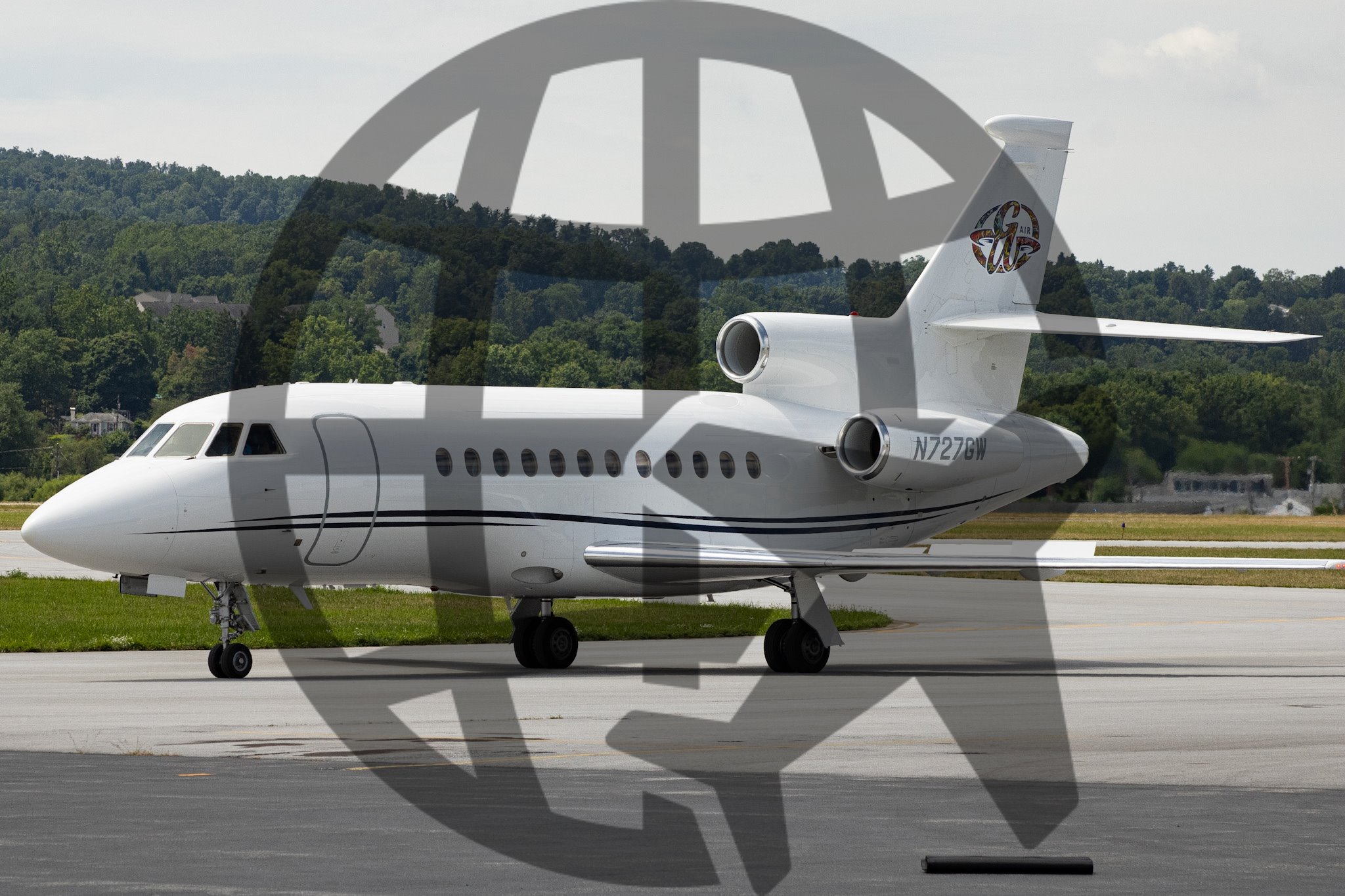 Full size: PRIVATE Dassault Falcon 900EX N727GW at Capital City Airport