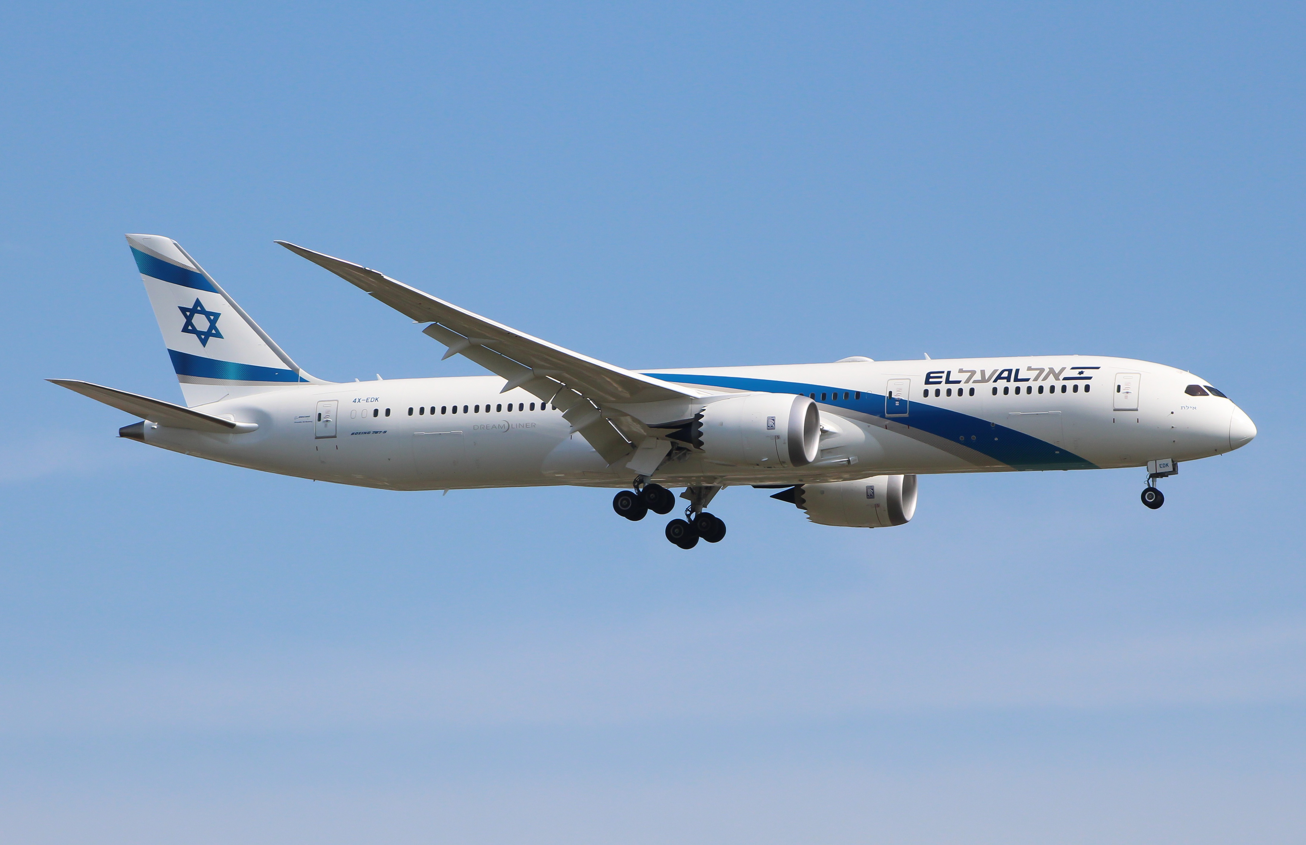 Full size: El Al Boeing 787-9 4X-EDK at John F. Kennedy International Airport