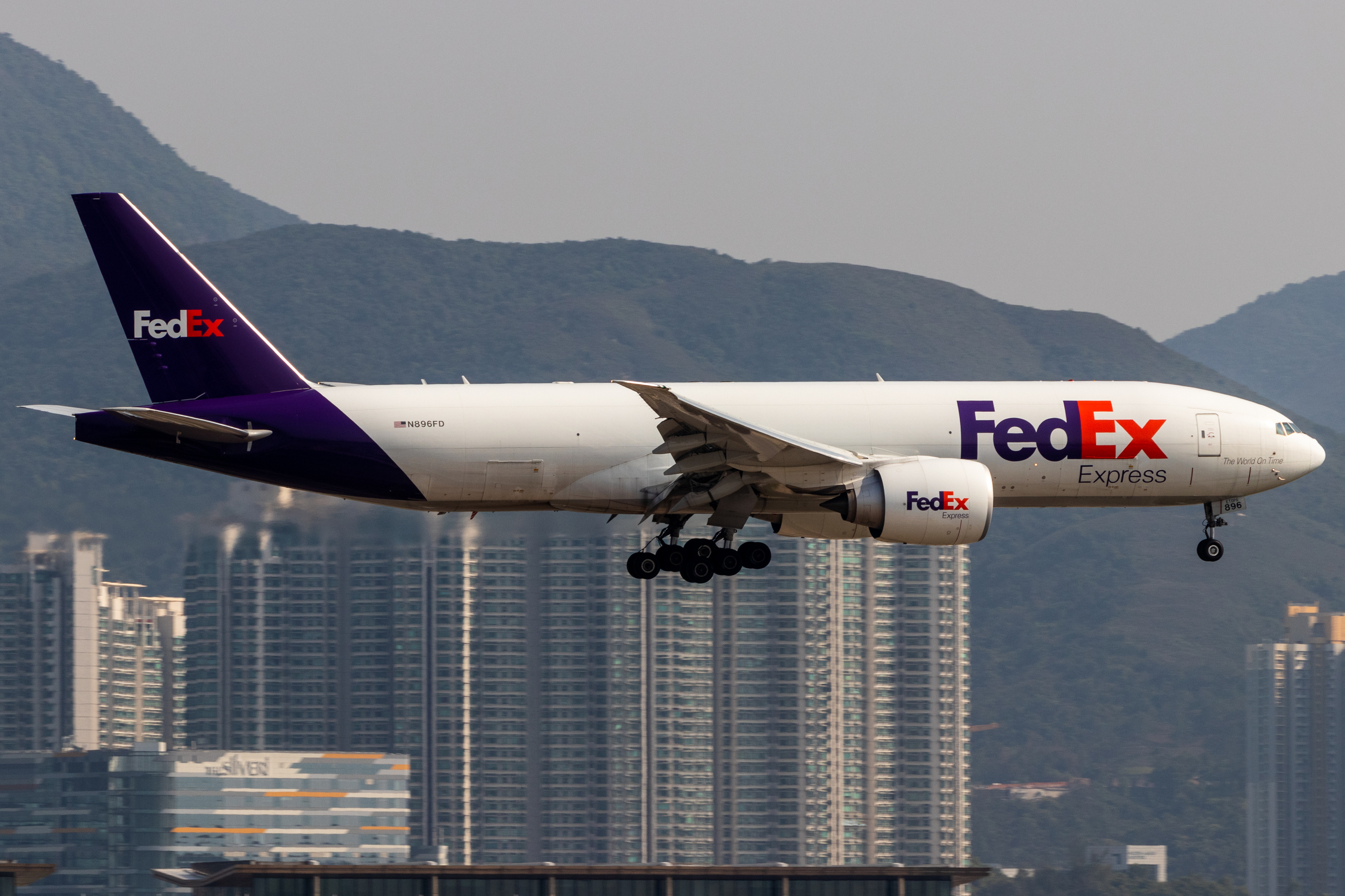 Full size: FedEx Boeing 777-F N896FD at Hong Kong International Airport