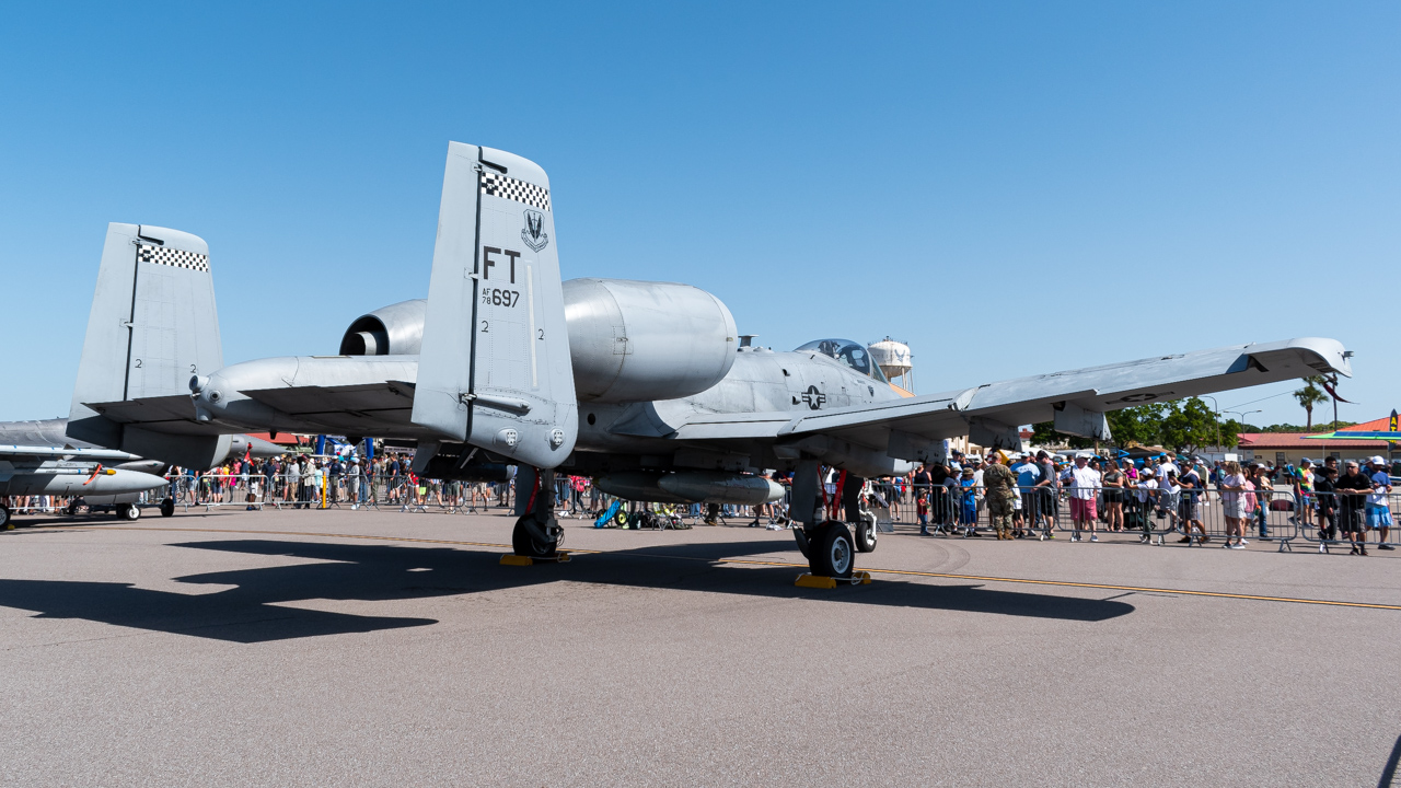 Full size: USAF - United States Air Force Fairchild A-10 Thunderbolt 78-0697 at Mac Dill AFB