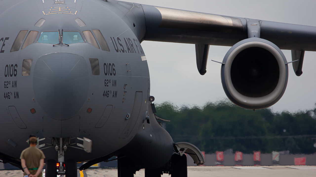 Full size: USAF - United States Air Force Boeing C-17 Globemaster III 95-0106 at James M Cox Dayton International Airport