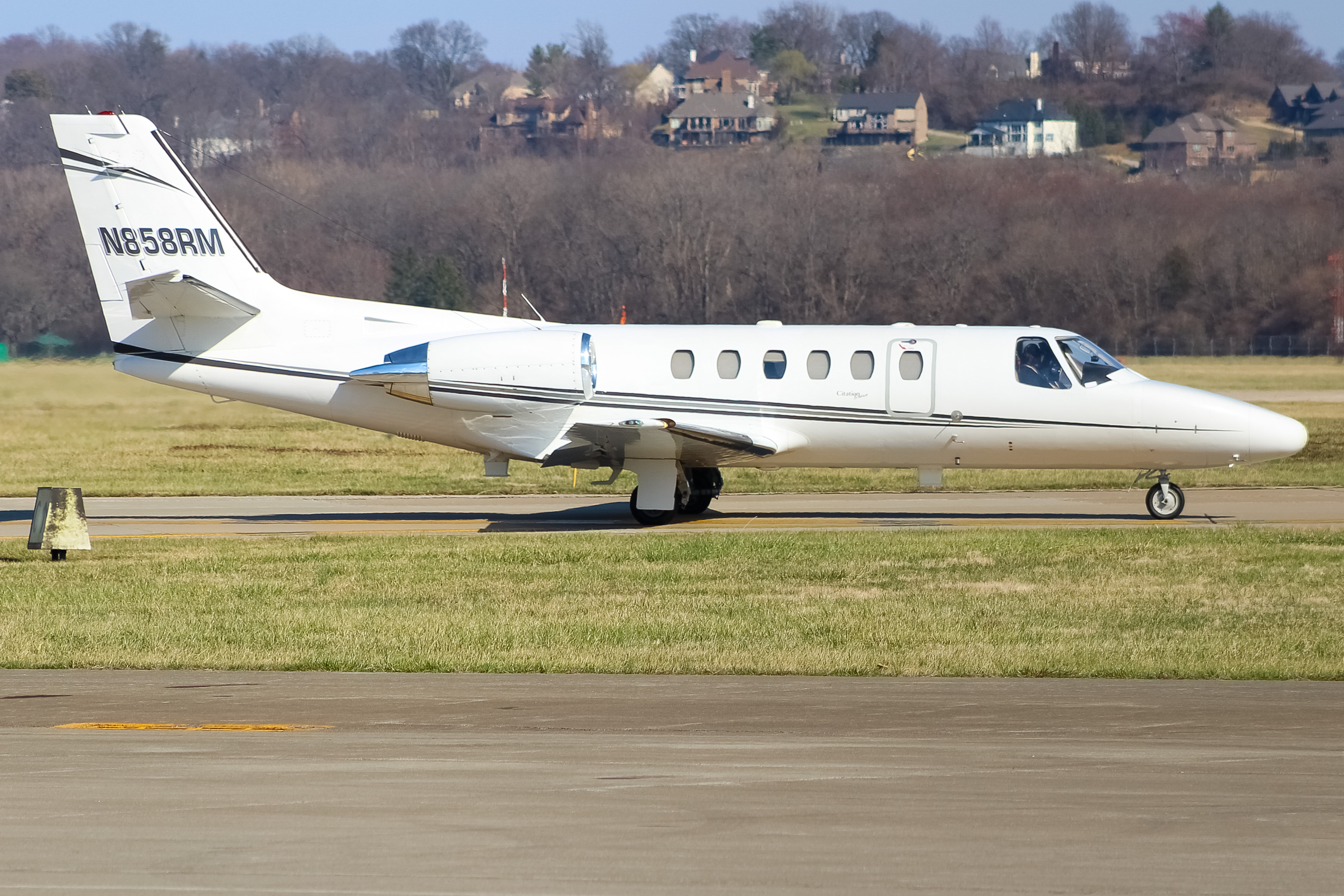 Full size: PRIVATE  Cessna 550 Citation Bravo N858RM at Cincinnati Municipal Airport/Lunken Field