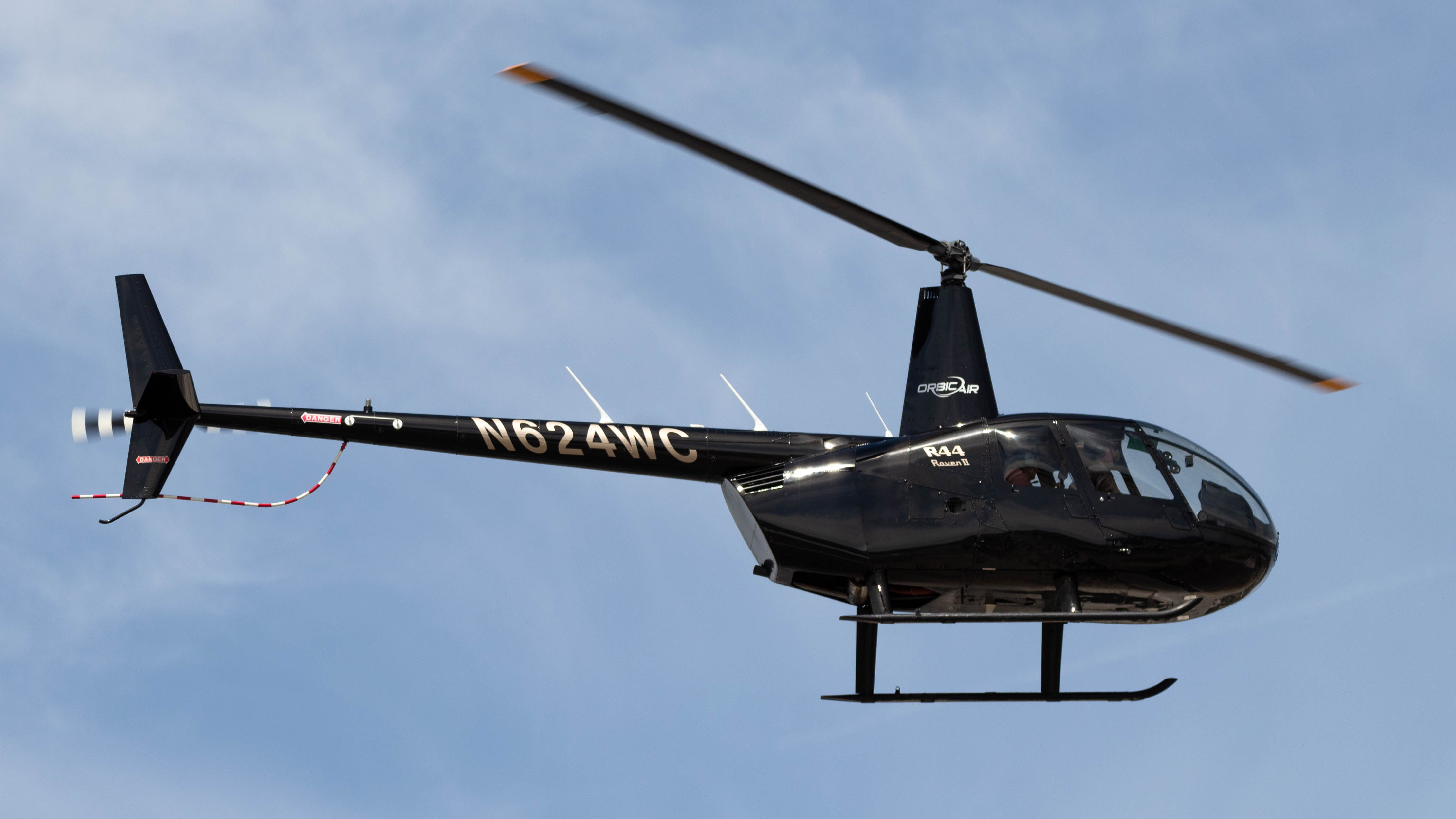 Full size: PRIVATE Robinson R44 N624WC at Bob Hope Airport
