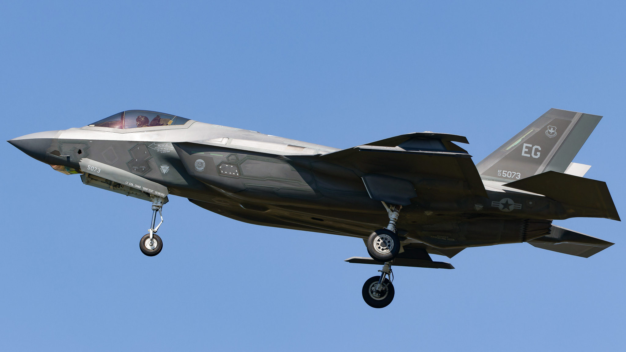 Full size: USAF - United States Air Force Lockheed Martin F-35 Lightning 13-5073 at Mac Dill AFB