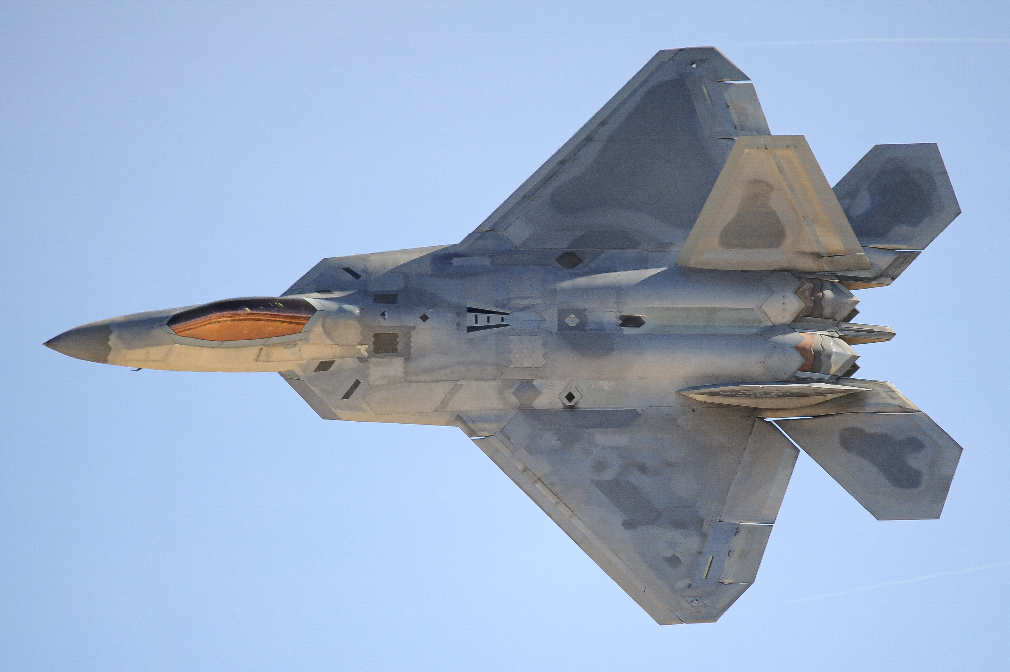 Full size: USAF - United States Air Force Lockheed Martin F-22A Raptor 08-4125 at Nellis Air Force Base