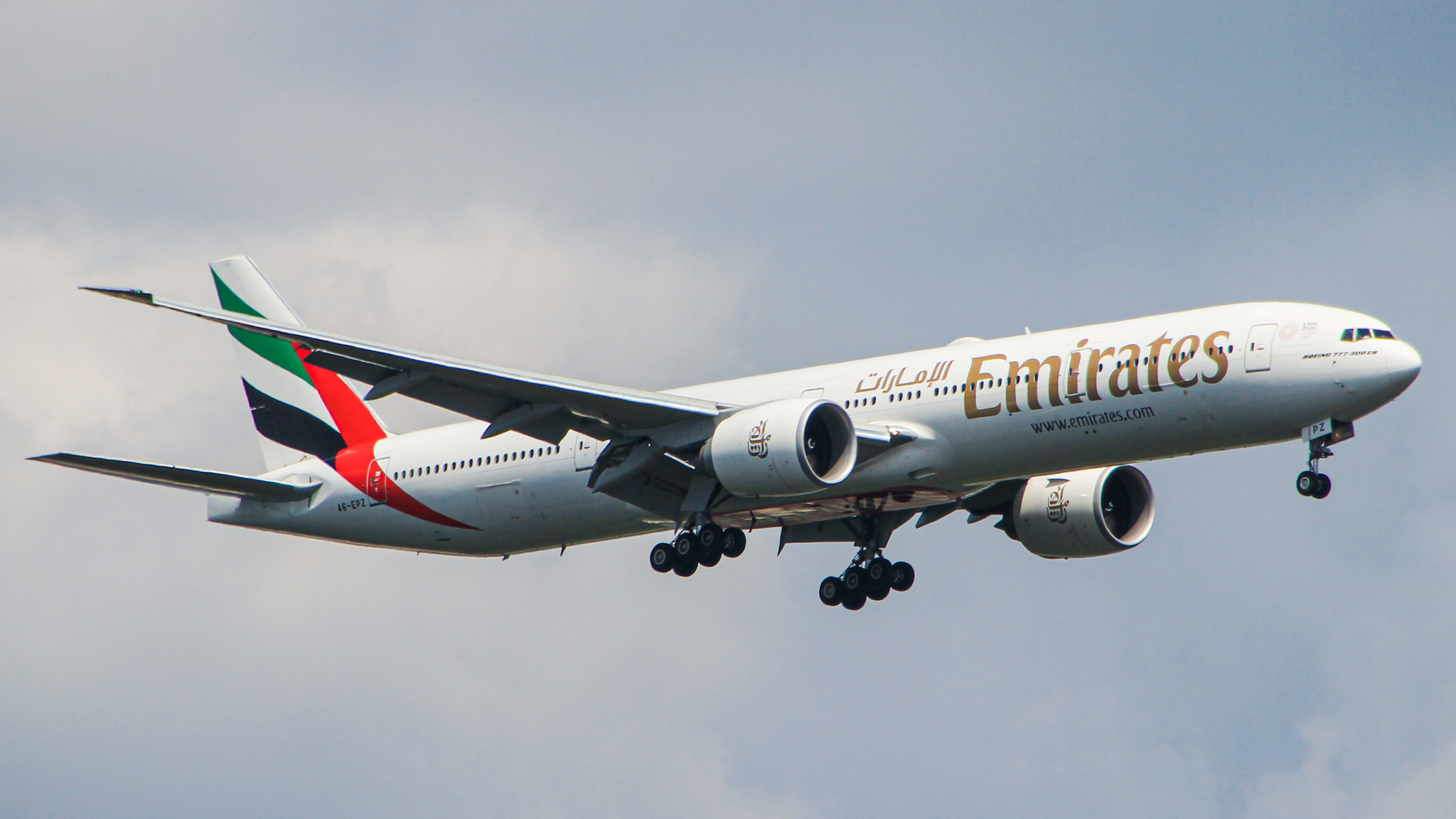 Full size: Emirates Boeing 777-300ER A6-EPZ at Washington Dulles International Airport