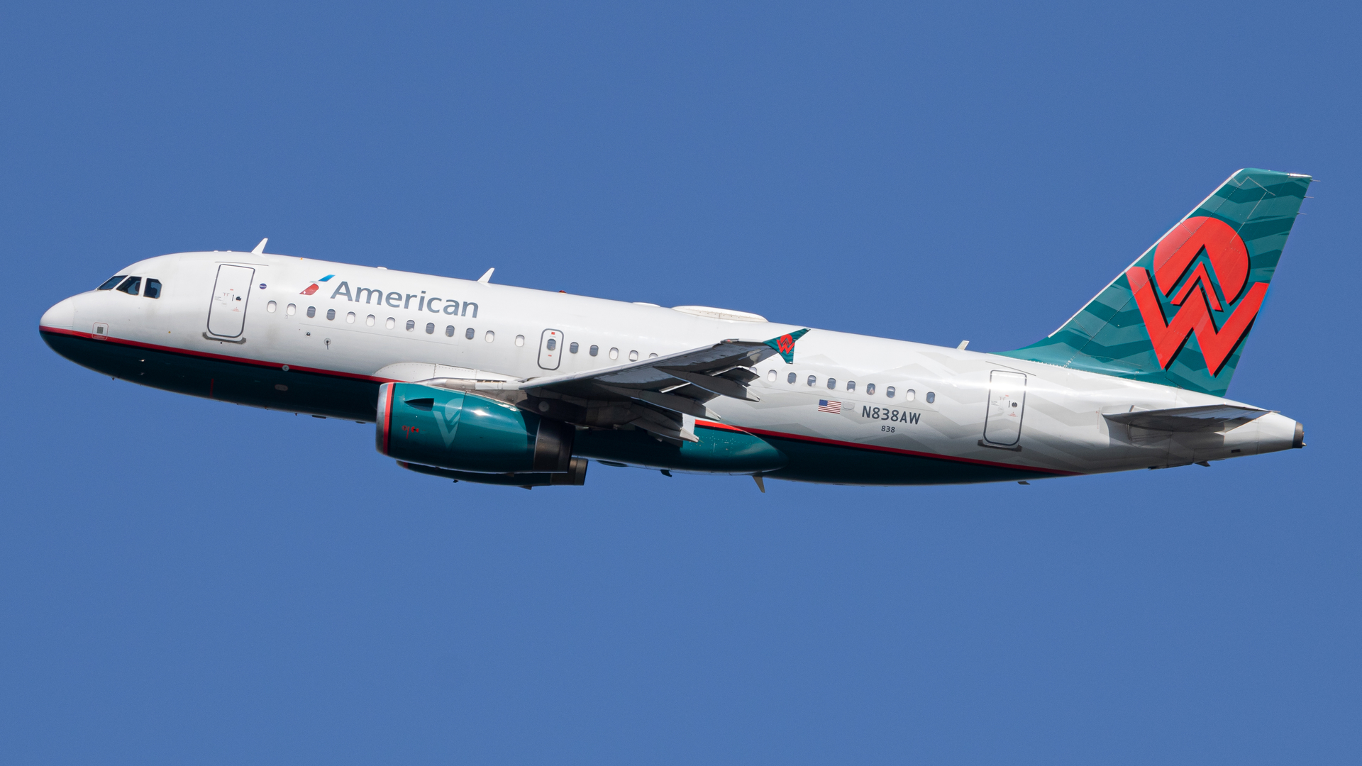 Full size: American Airlines Airbus A319 N838AW at Ronald Reagan National Airport