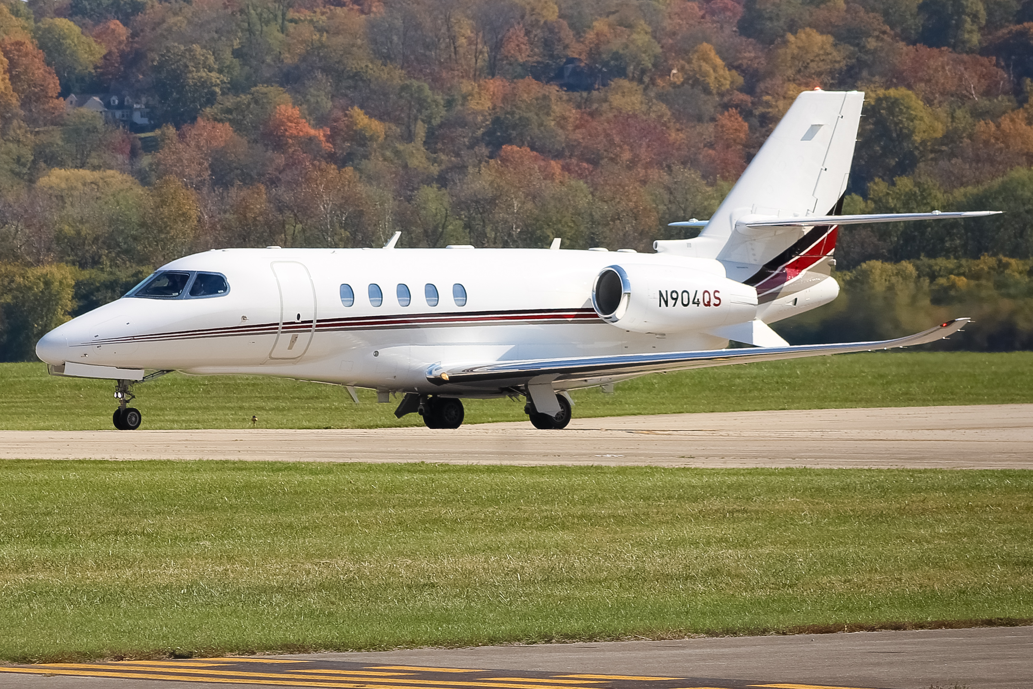 Full size: NetJets Cessna 680 Citation Latitude   N904QS at Cincinnati Municipal Airport/Lunken Field