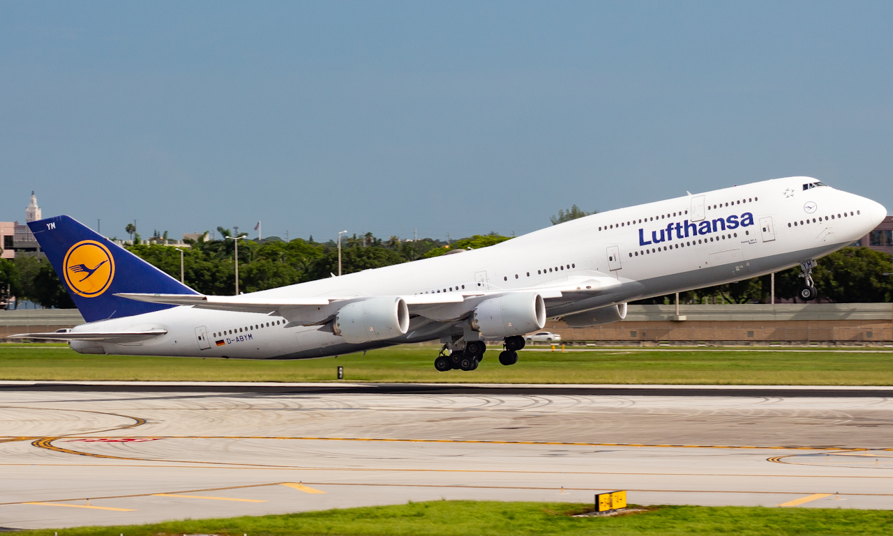 Full size: Lufthansa Boeing 747-8i D-ABYM at Miami International Airport