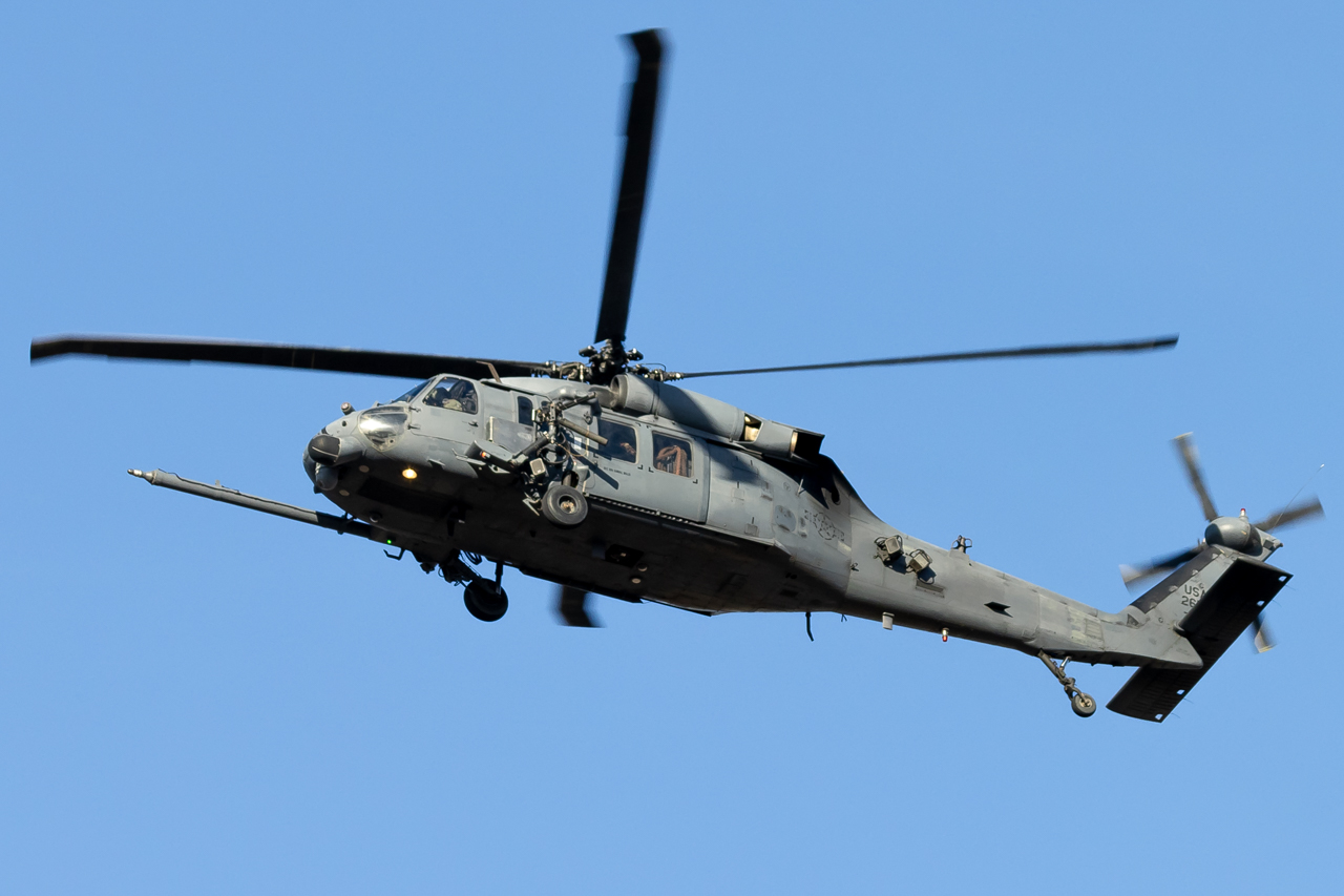 Full size: USAF - United States Air Force  Sikorsky HH-60G Pave Hawk 88-26106 at Boise Air Terminal/Gowen Field