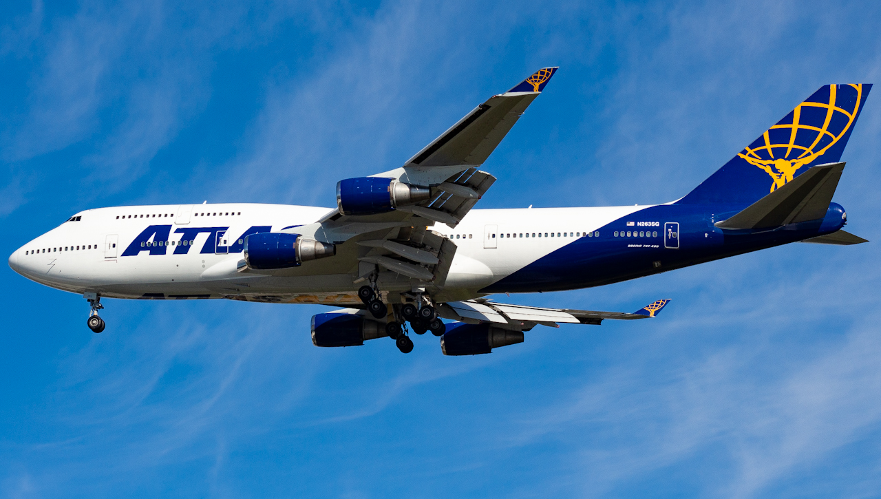 Full size: Atlas Air Boeing 747-400 N263SG at Tampa International Airport
