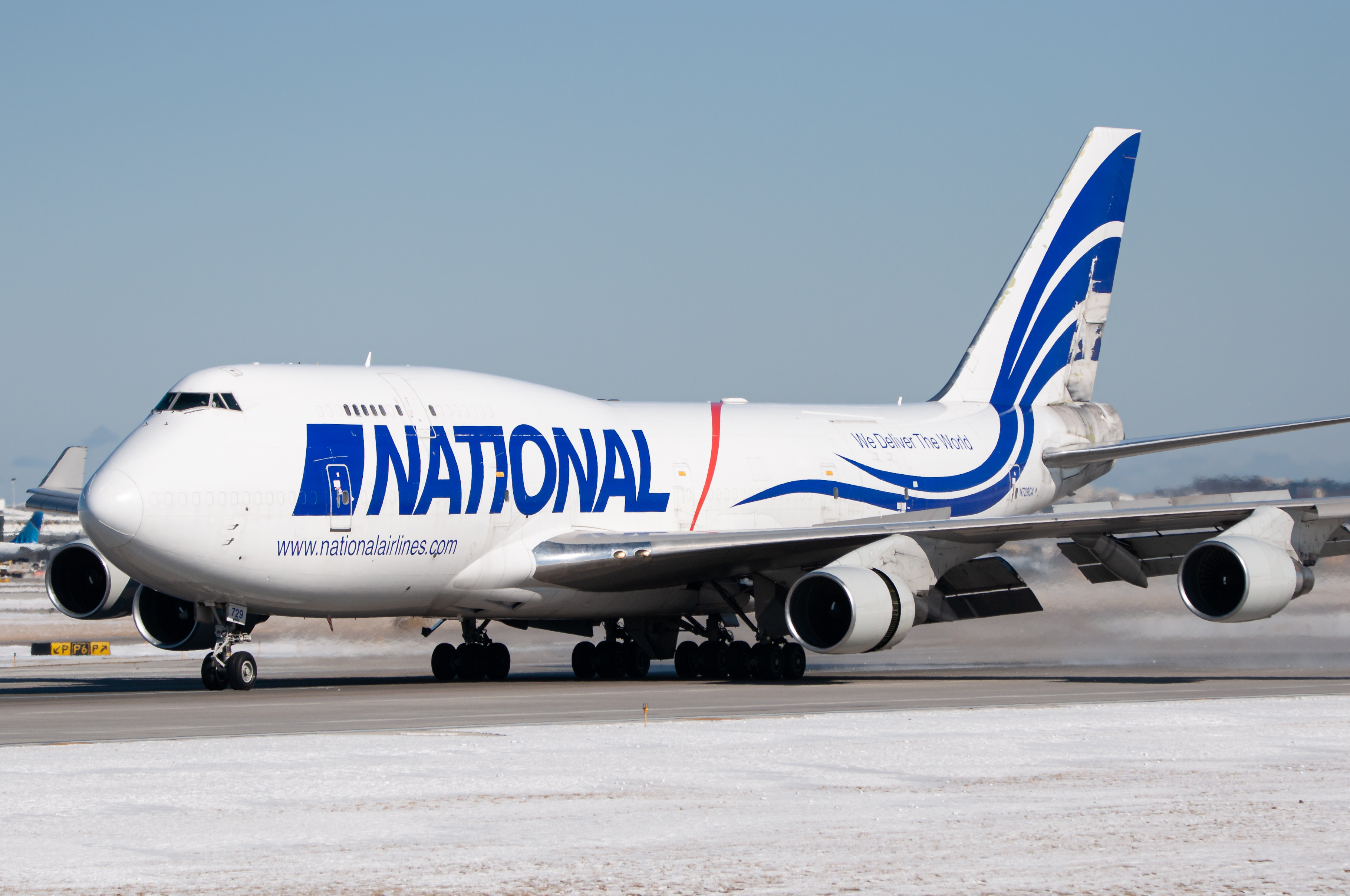 Full size: National Airlines Boeing 747-400 N729CA at Chicago O'Hare International Airport