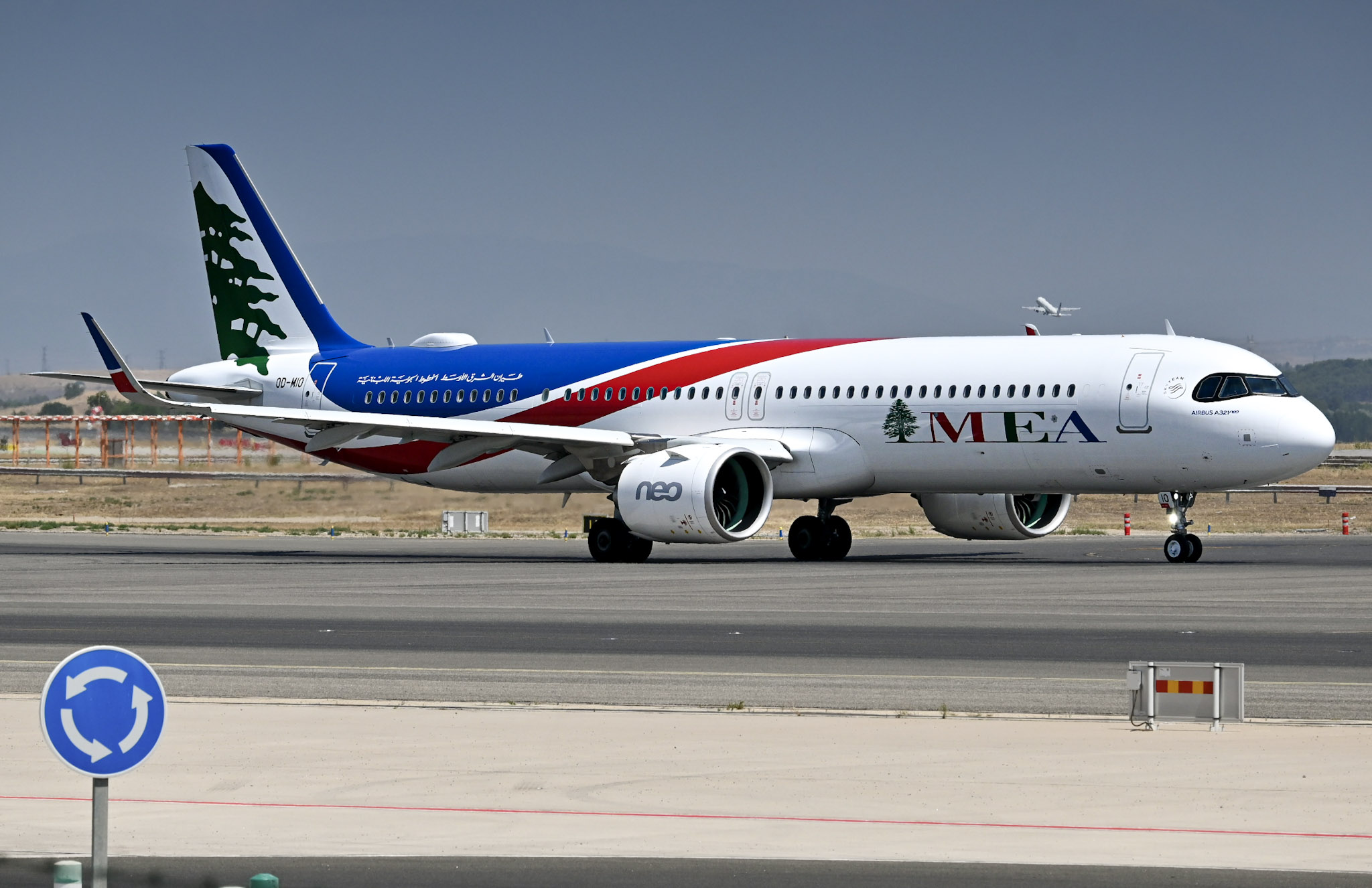 Full size: Middle East Airlines Airbus A321NEO OD-MIO at Madrid Barajas Airport