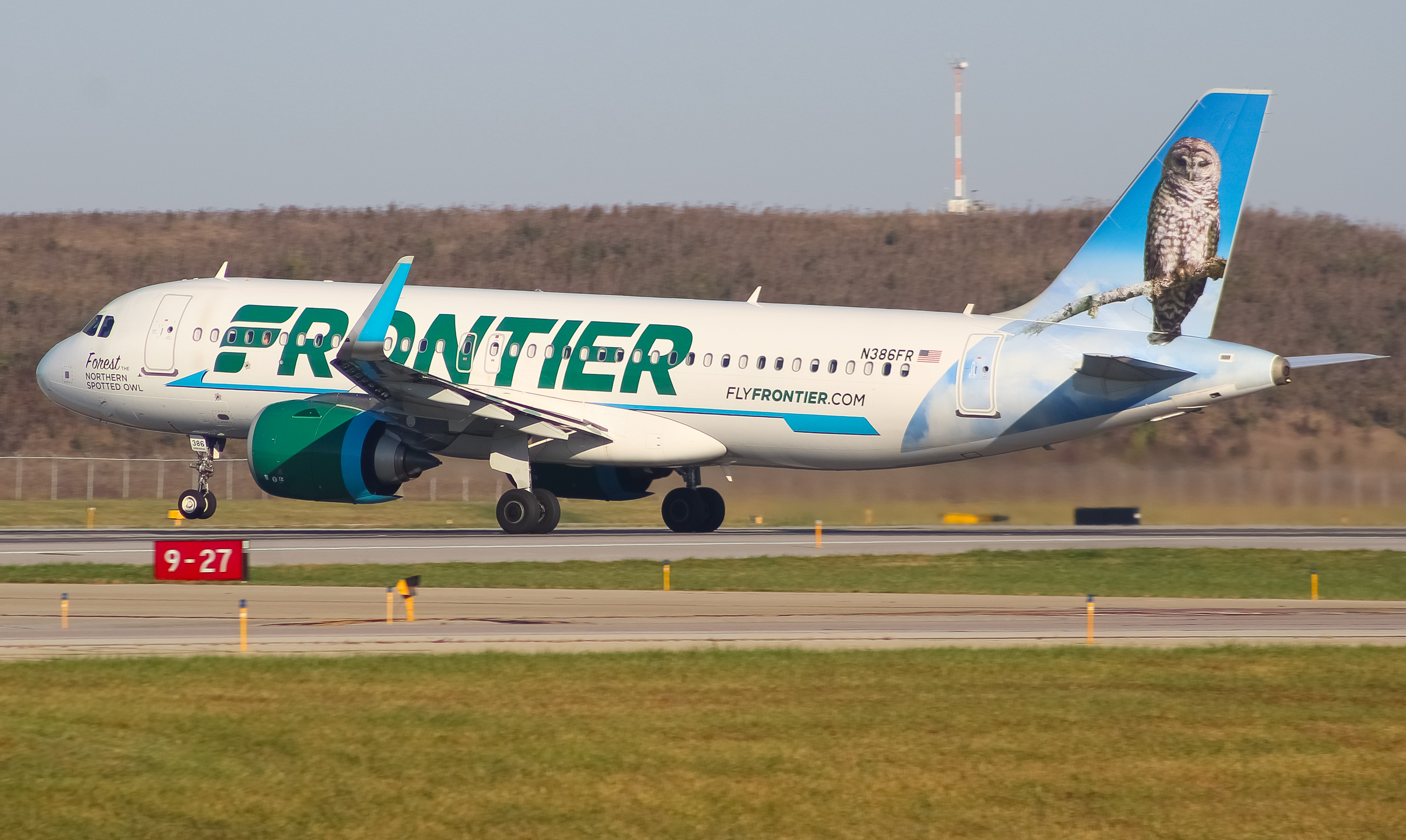 Full size: Frontier Airlines Airbus A320NEO N386FR at Cincinnati/Northern Kentucky International Airport