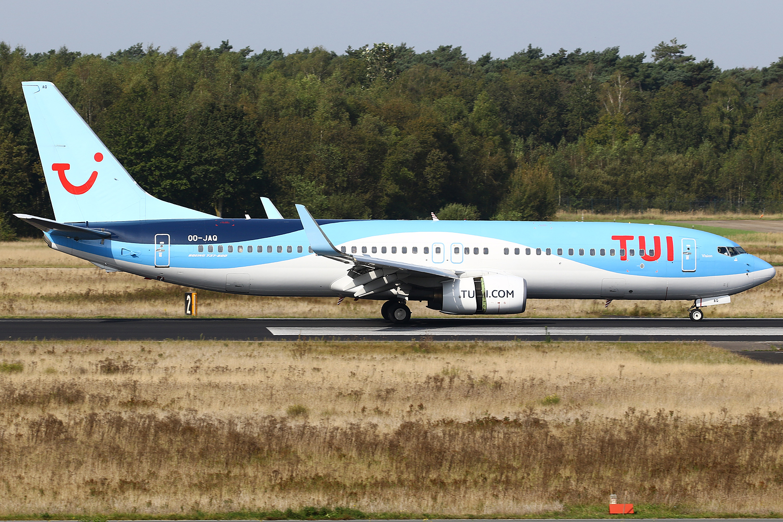 Full size: TUI Fly Boeing 737-800 OO-JAQ at Eindhoven Airport