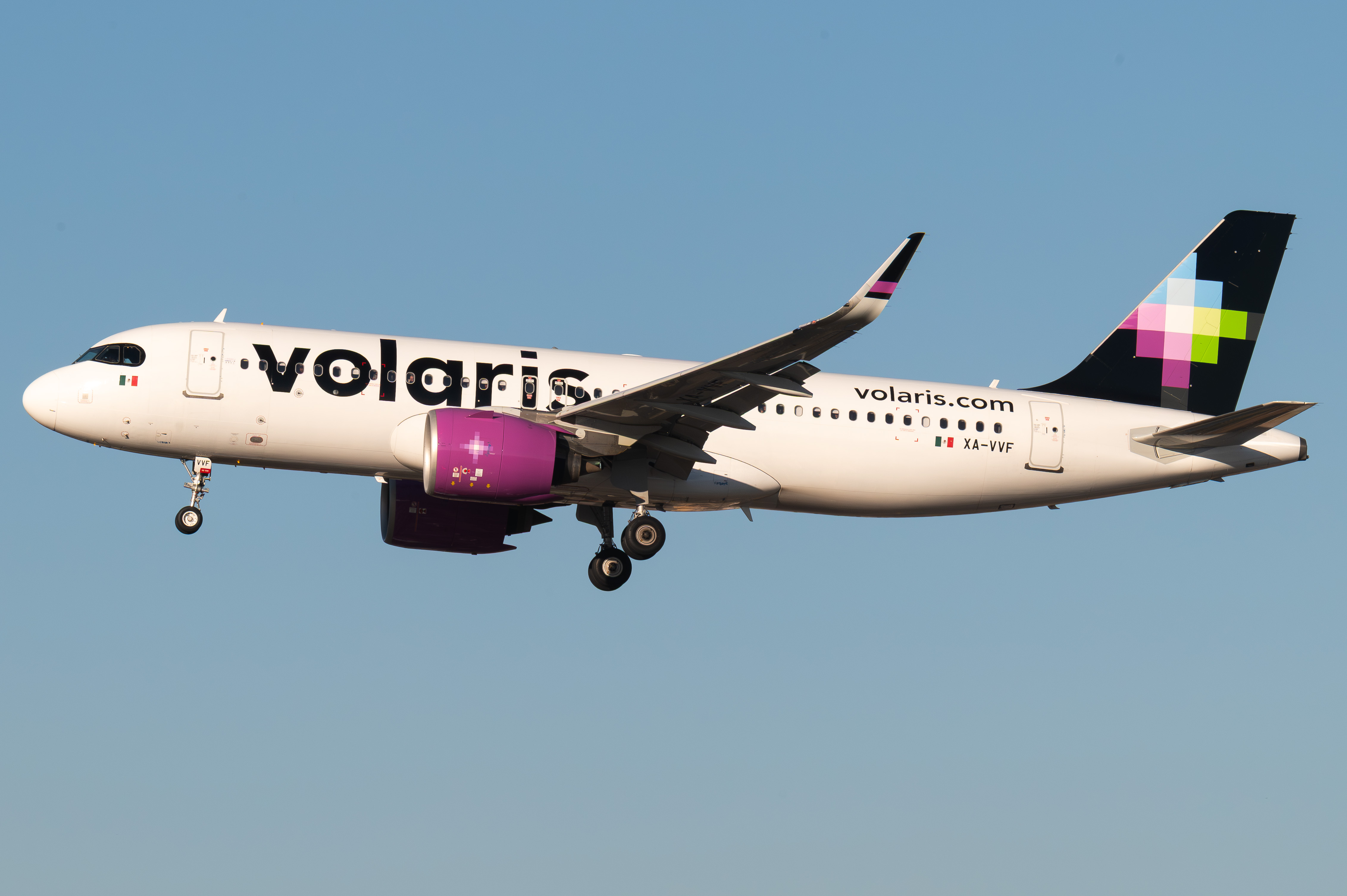 Full size: Volaris Airbus A320NEO XA-VVF at Tijuana International Airport