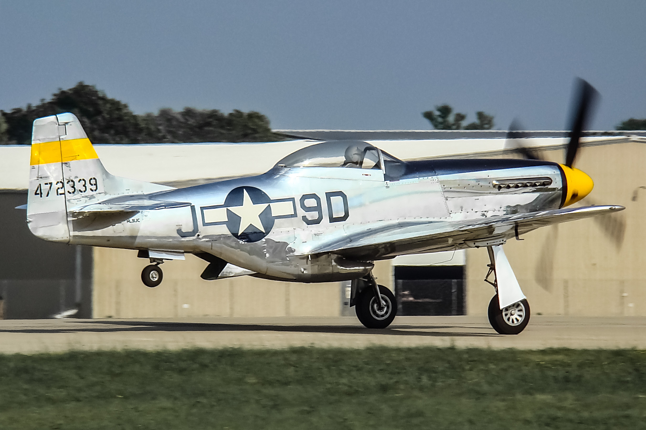 Full size: PRIVATE North American P-51 Mustang NL51JC at Wittman Regional Airport