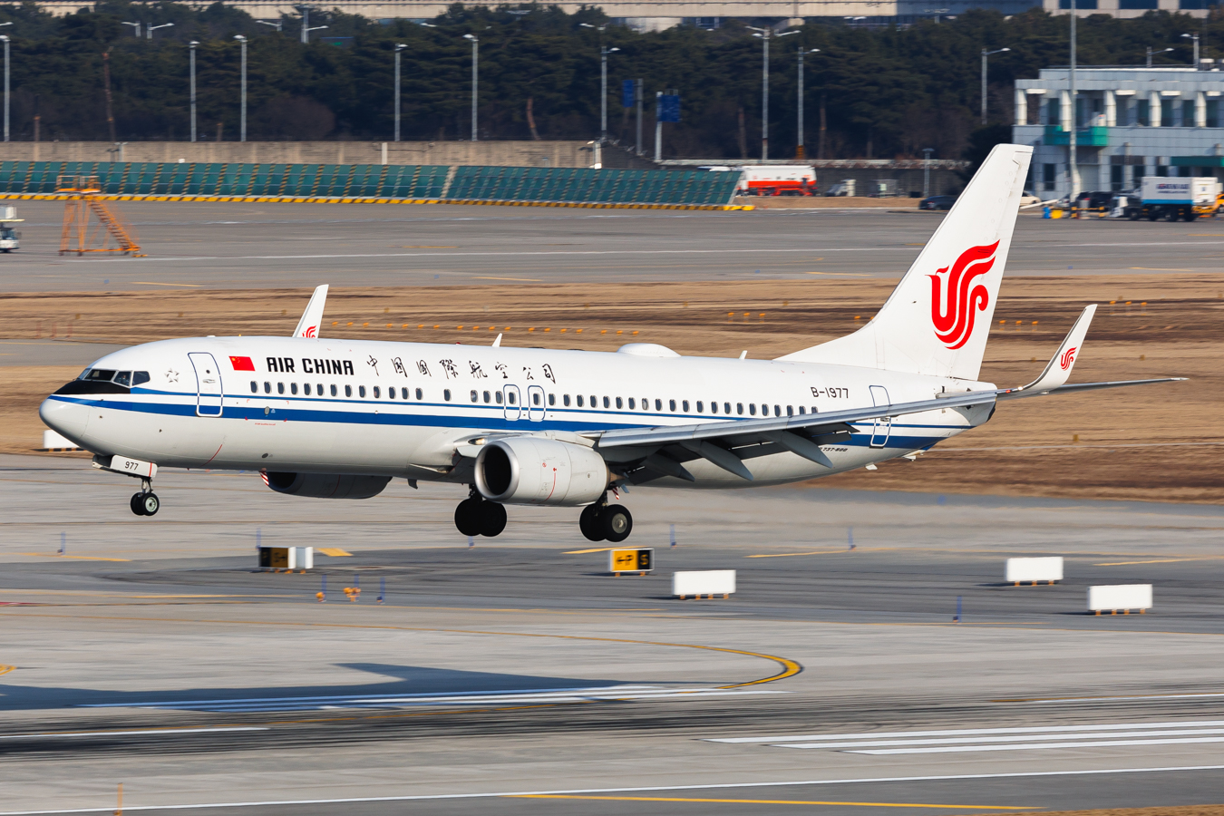 Full size: Air China Boeing 737-800 B-1977 at Seoul-Incheon International Airport