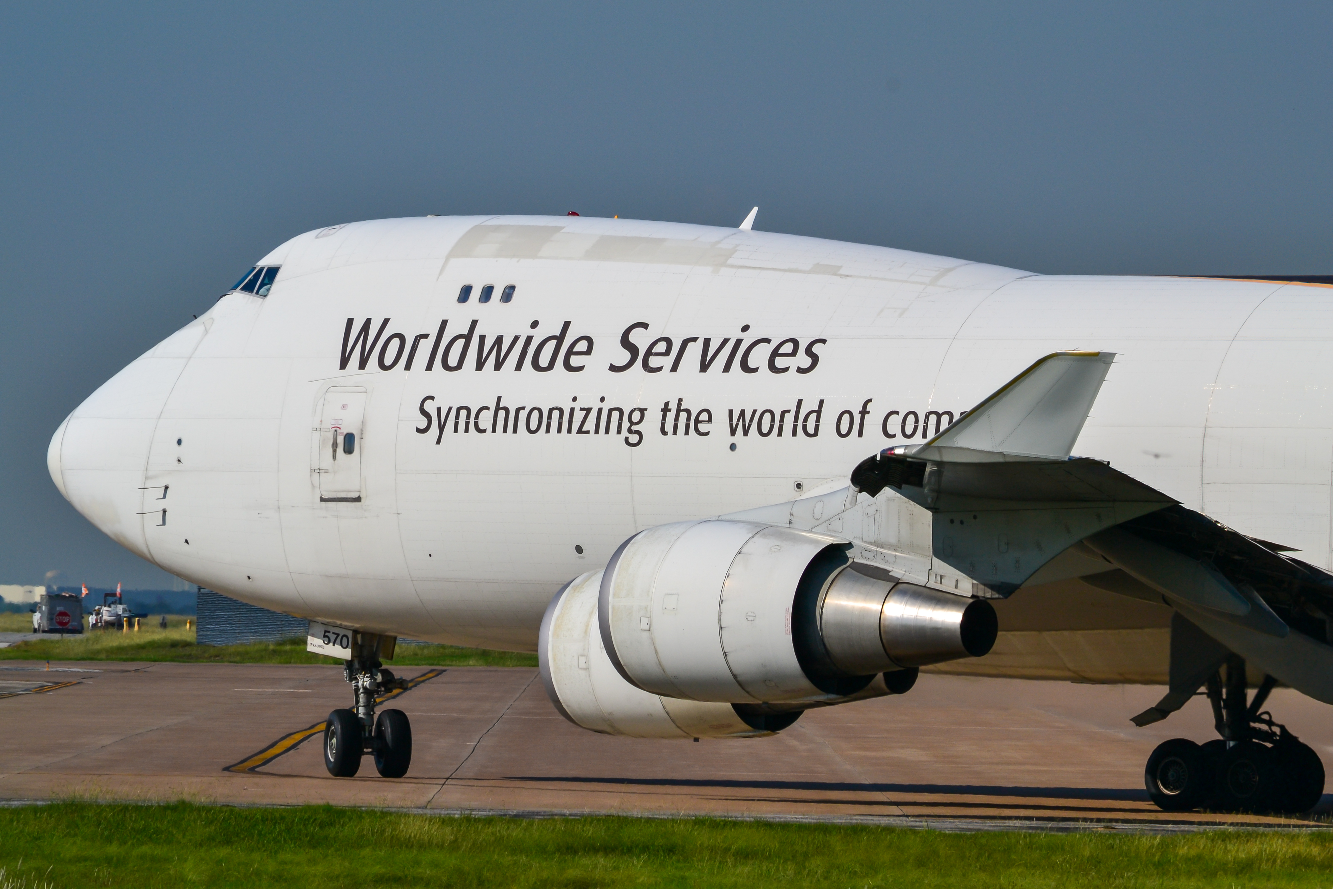 Full size: United Parcel Service Boeing 747-400F N570UP at Dallas-Fort Worth International Airport